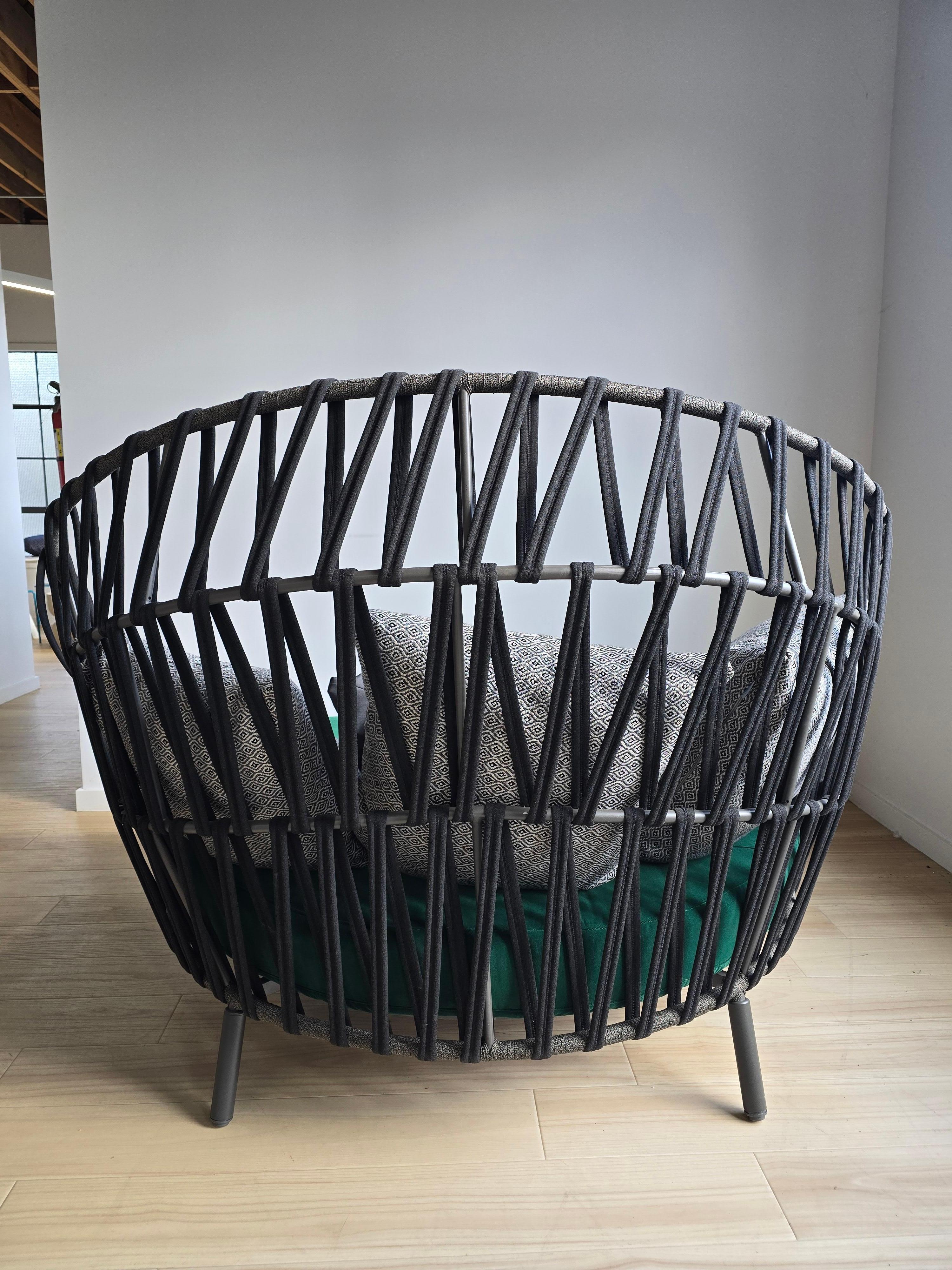 Cama de día para exterior Emma Cross de Varaschin en Excelente estado para la venta en Carson, CA