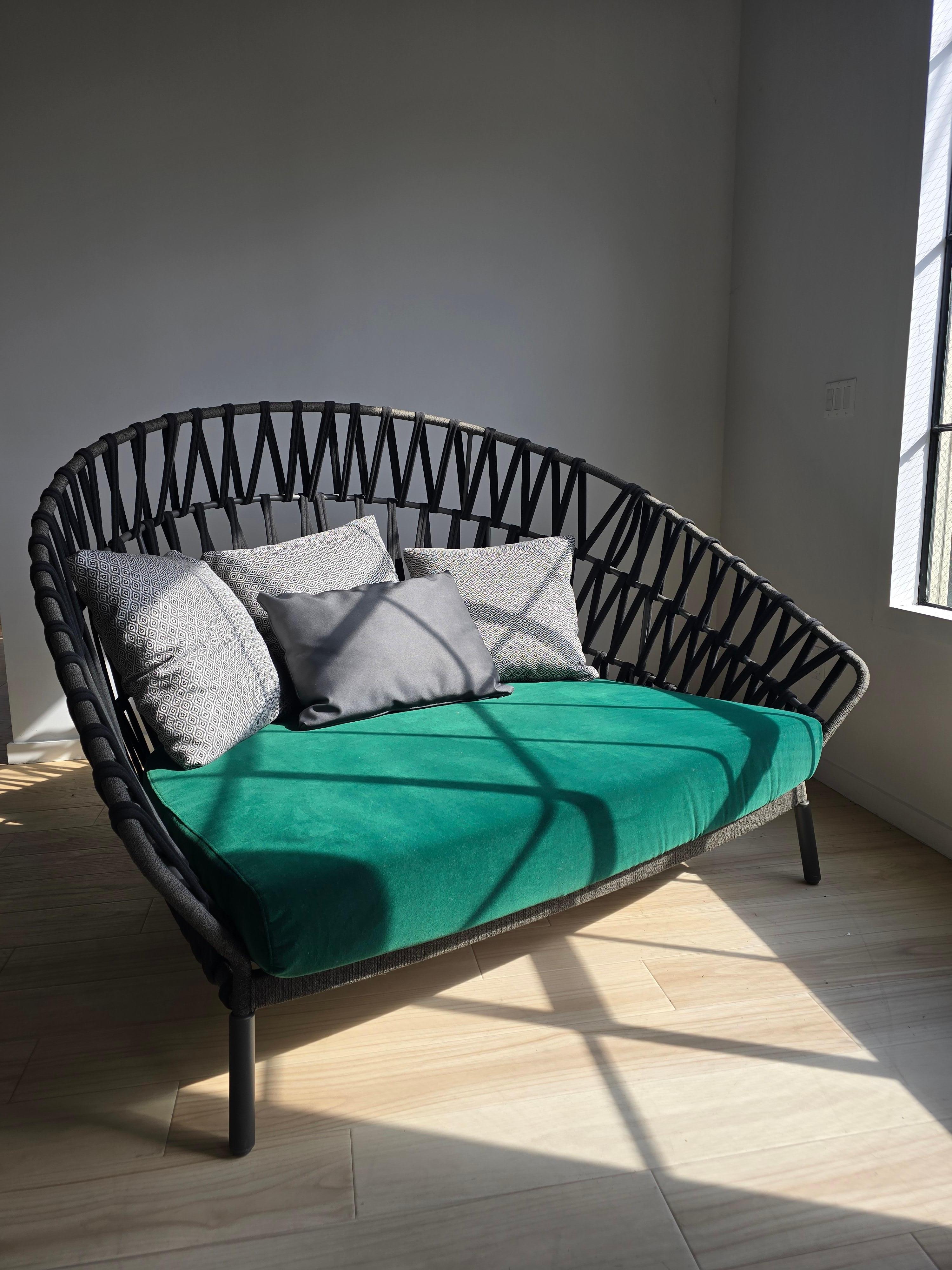 Cama de día para exterior Emma Cross de Varaschin en venta 2