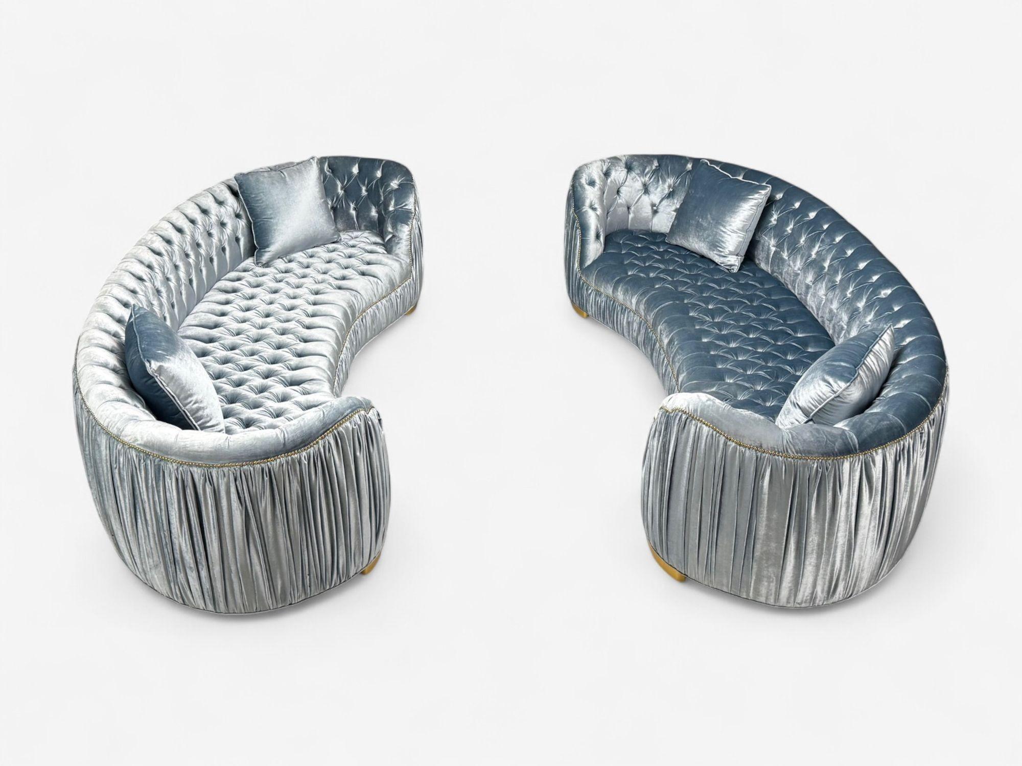 Sofá curvo Emma de Haute House para Neiman Marcus, Madera noble, Terciopelo en venta 2