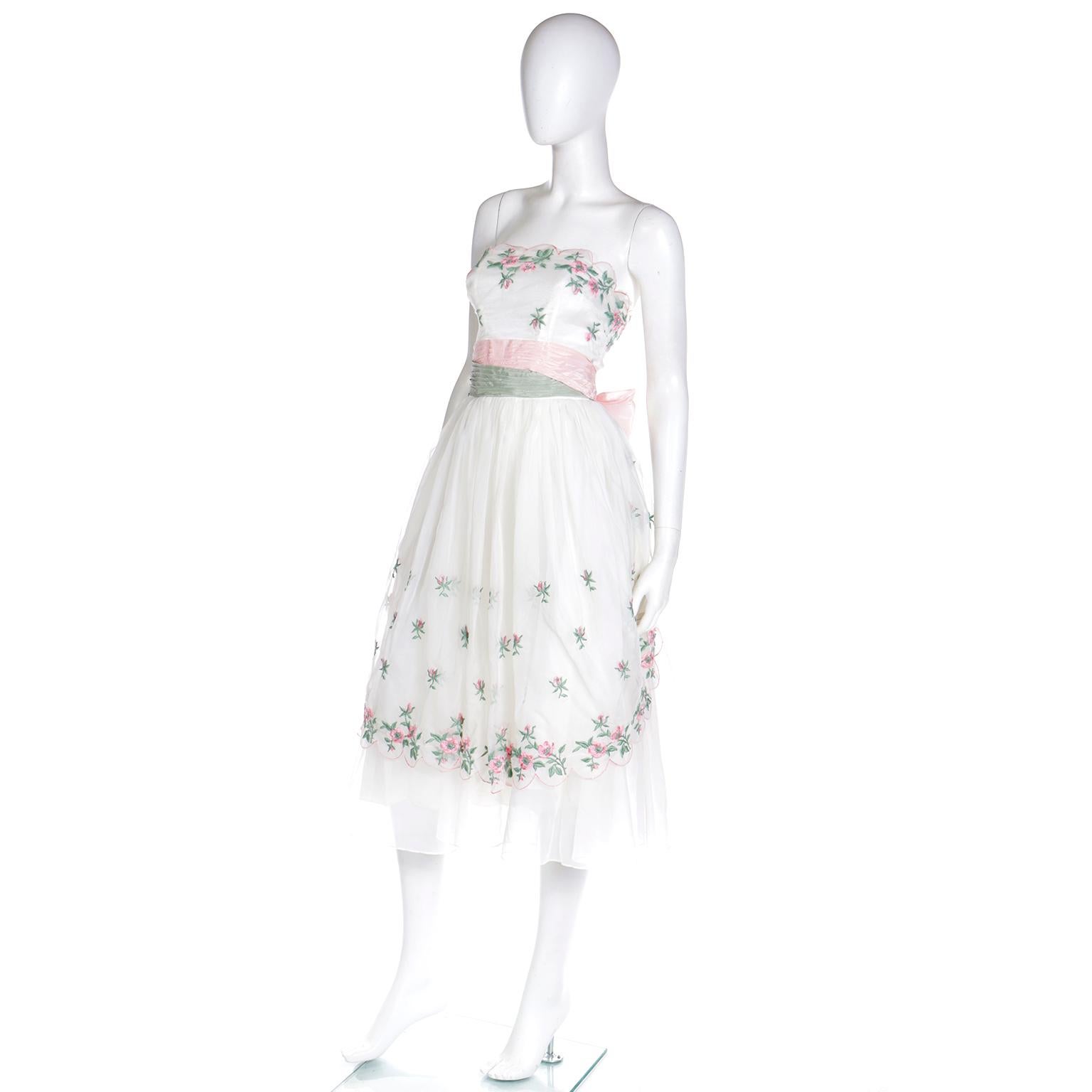 Emma Domb 1950's White Party Dress w Pink and Green Embroidered Flowers In Good Condition For Sale In Portland, OR