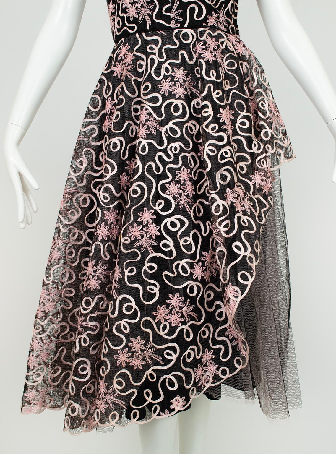 Emma Domb Asymmetrisches Schößchenkleid aus schwarzer und rosa Spitze - S, 1950s im Angebot 6