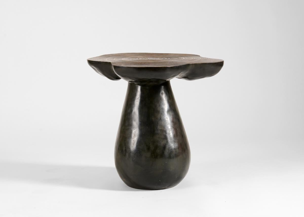Contemporary Emma Donnersberg, Large Bronze Spiral Topped Mushroom Side Table, France, 2022 For Sale