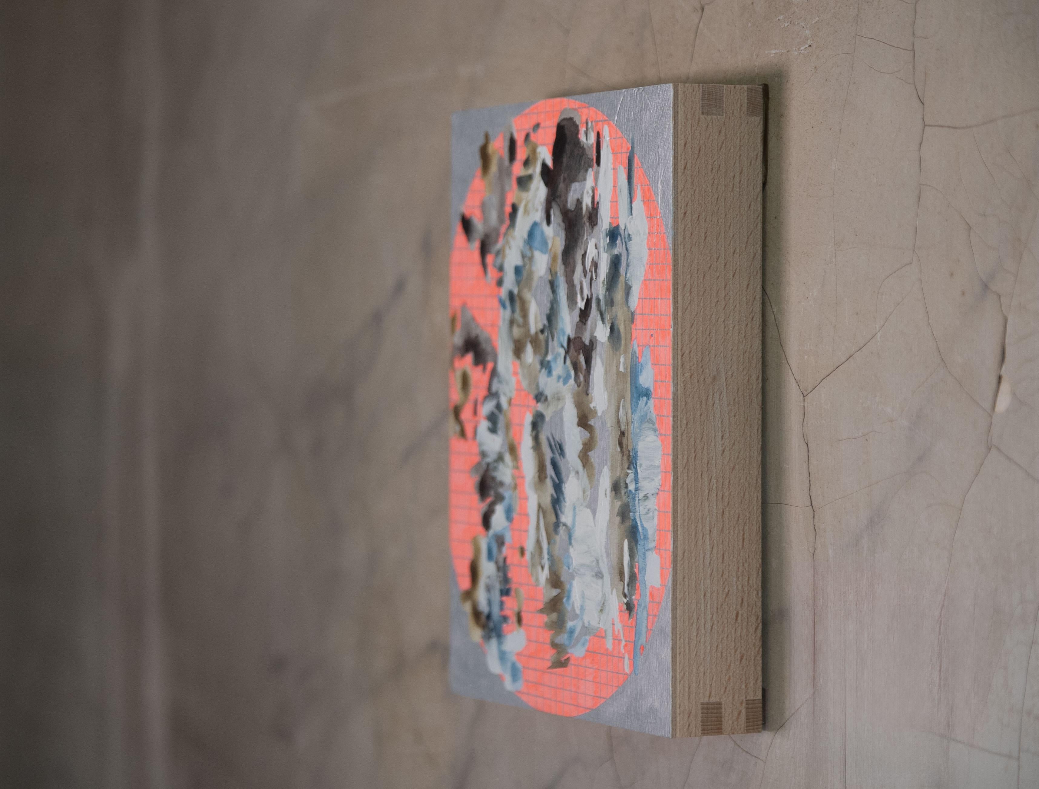 Œuvre d'art colorée sur bois, intitulée Aberystwyth - Abstrait Mixed Media Art par Emma Mortier