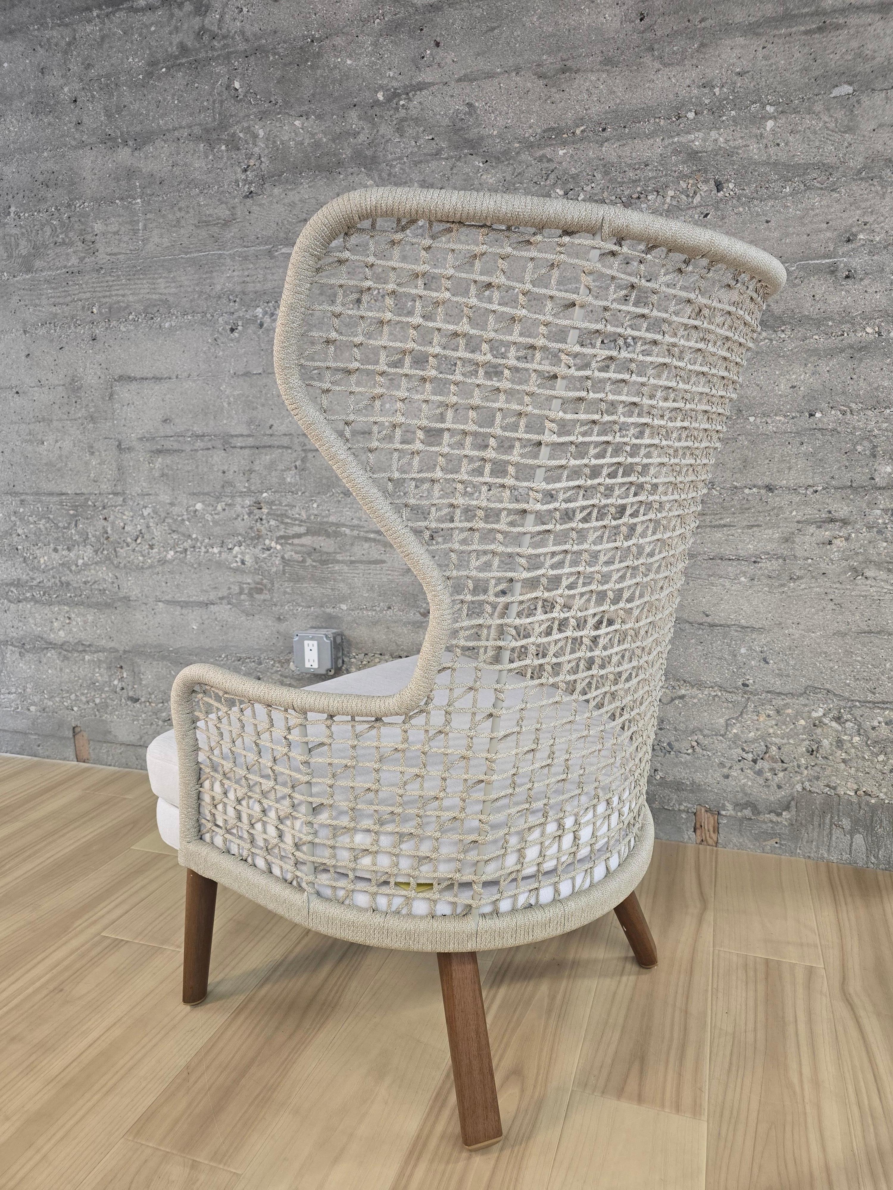 Bergere da esterno Emma *VENDITA DA SALONE In condizioni ottime in vendita a Carson, CA