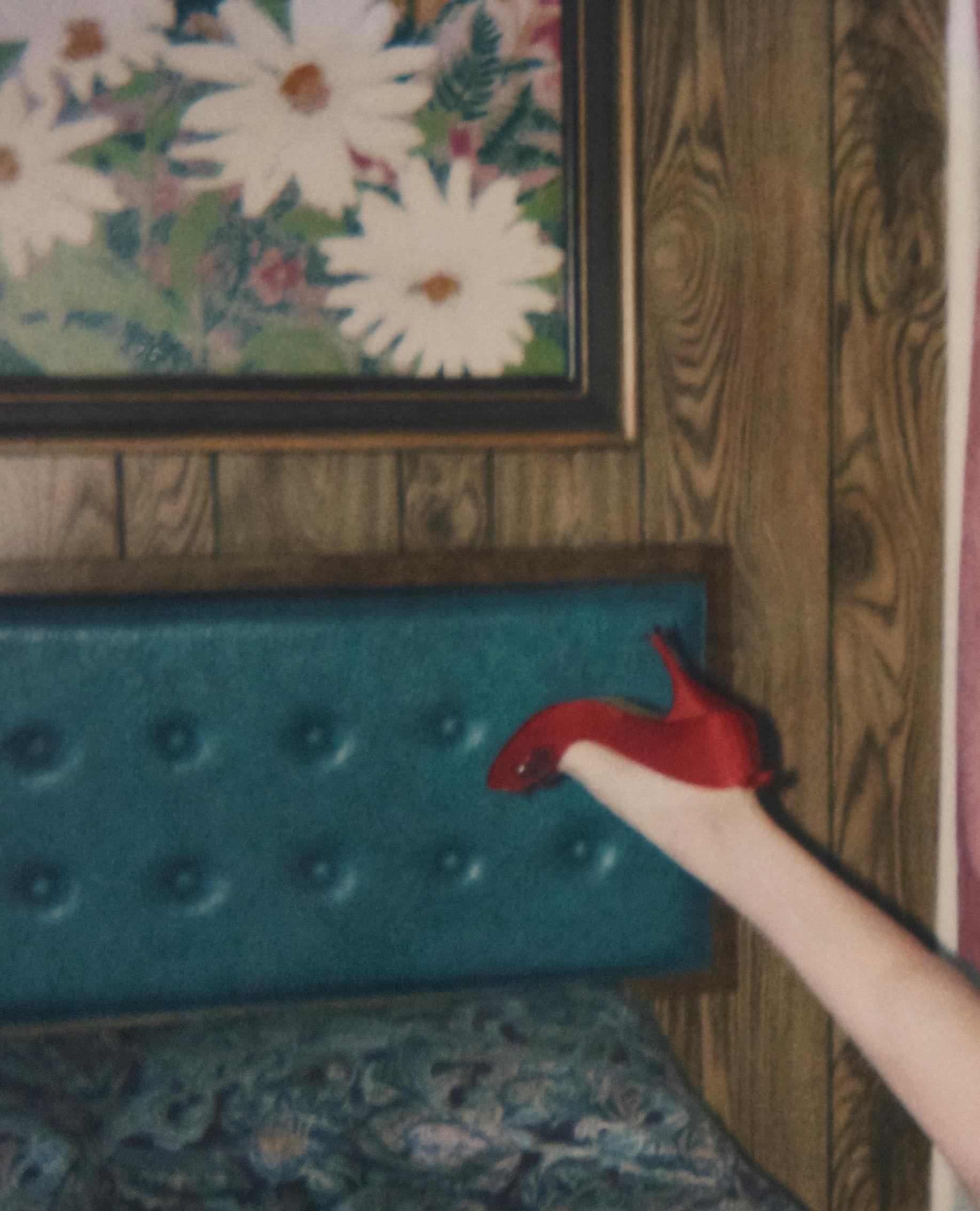 Motel 8 - Emma Summerton, Polaroid, Farbe, Beine, High Heels, Erotisch, Model im Angebot 2
