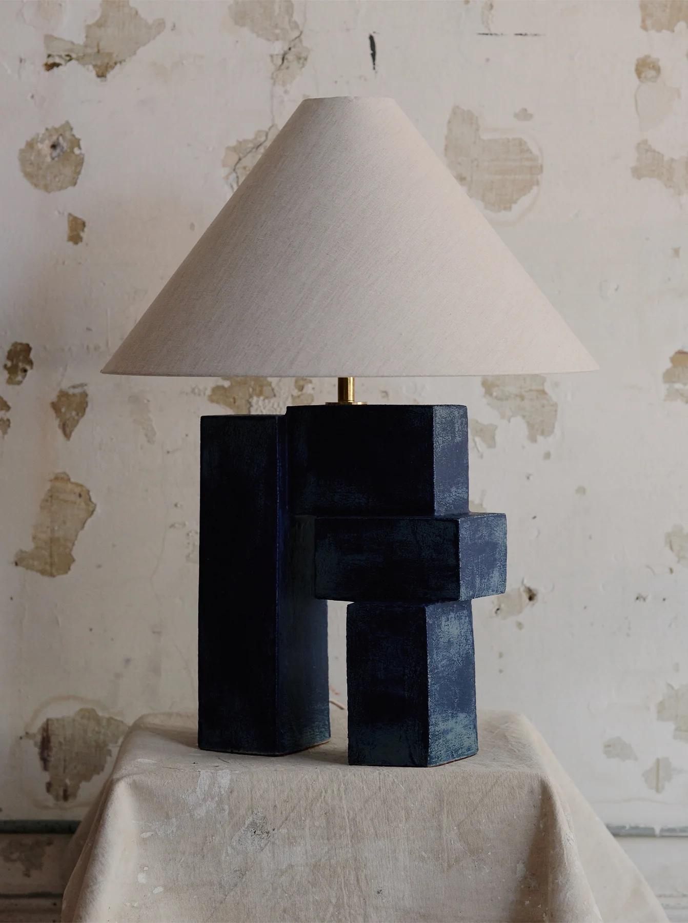 Lámpara de mesa Emma de Danny Kaplan Estadounidense en venta