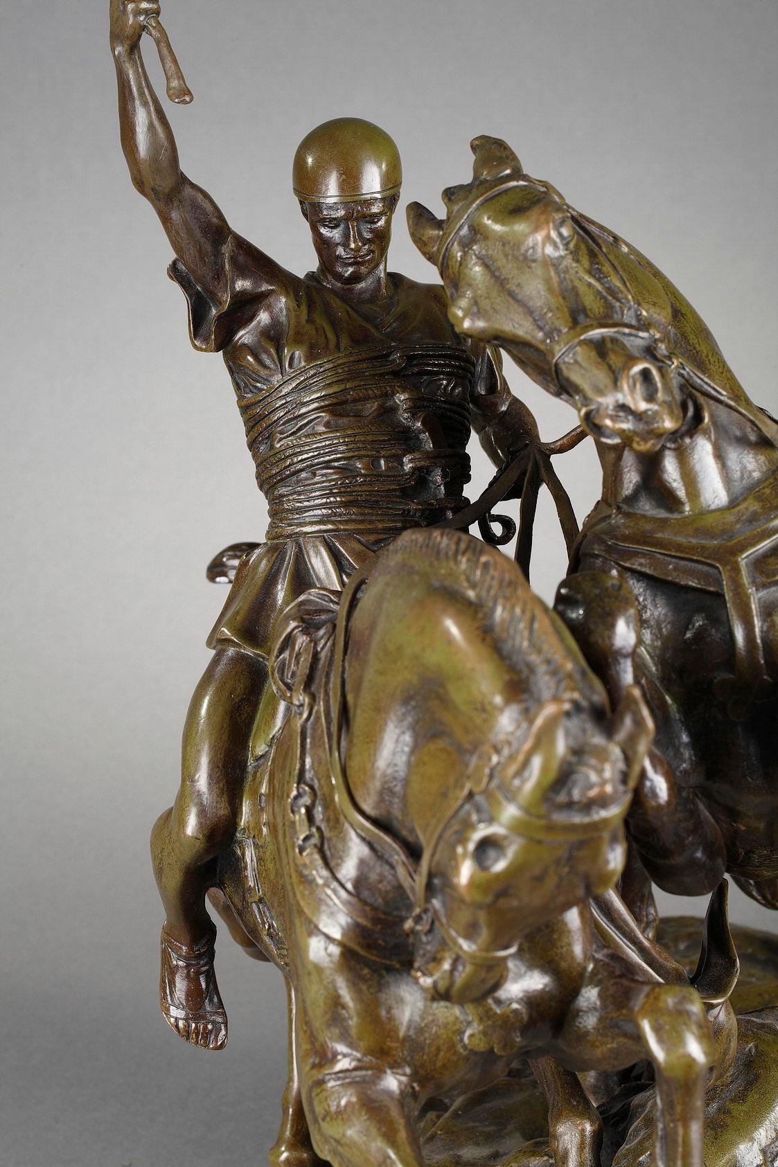 Roman driver on his chariot
by Emmanuel Fremiet (1824-1910)

Bronze group with its original nuanced green patina
signed on the base 