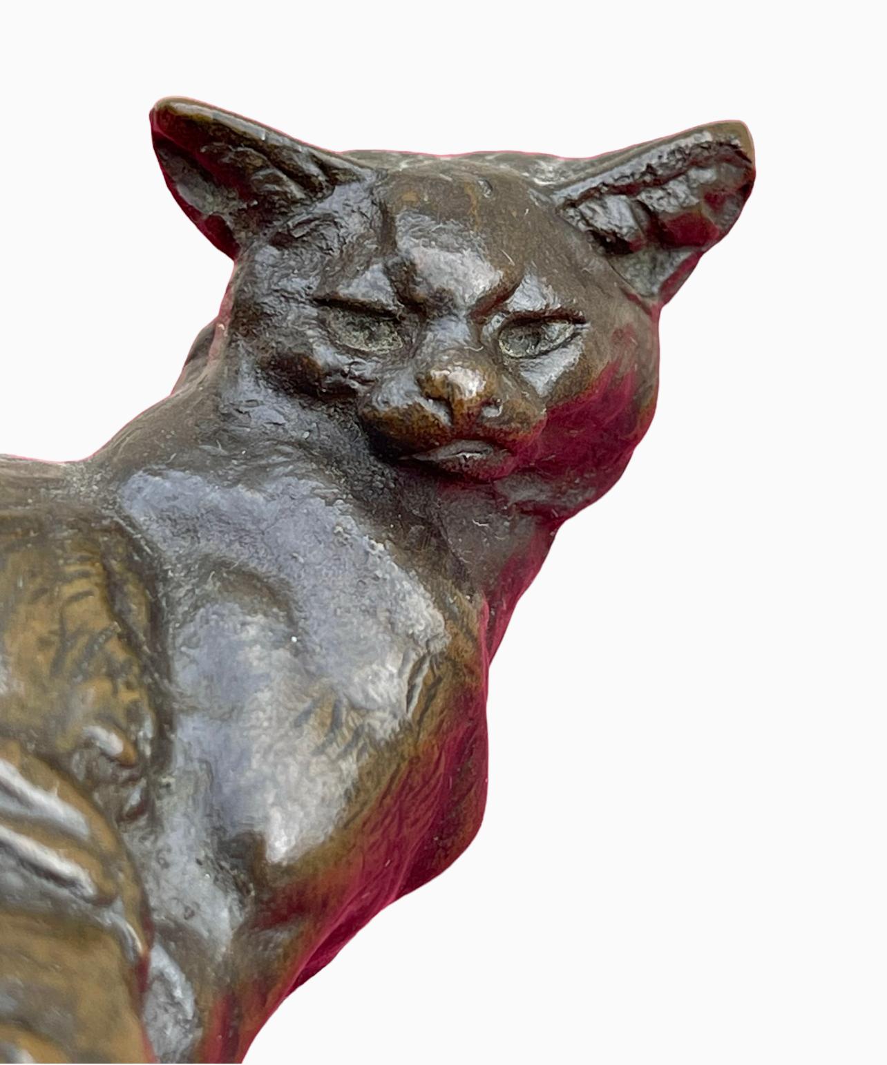 Emmanuel Fremiet - Seated Cat In Bronze In Good Condition In Beaune, FR