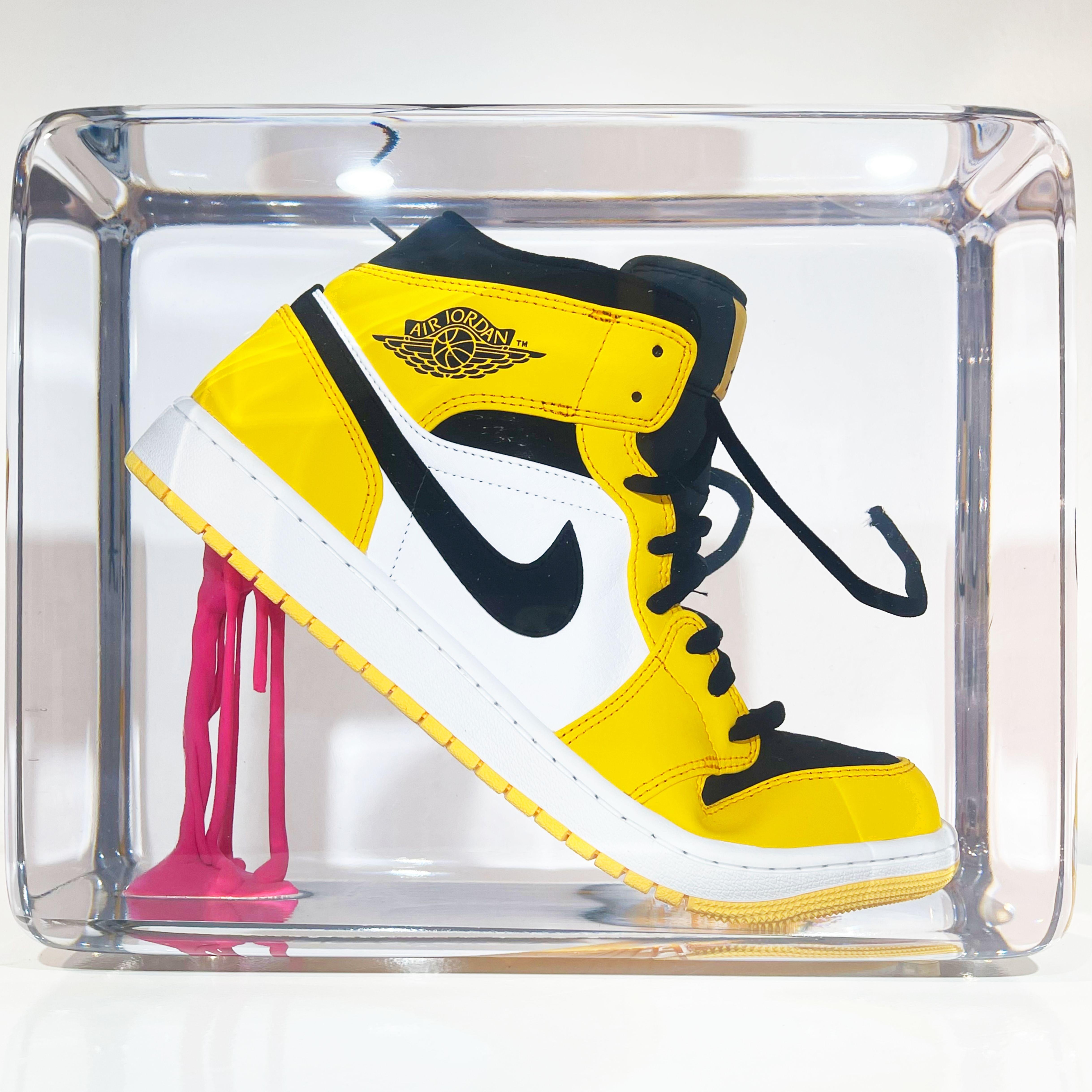 Emmanuel Meneses Still-Life Sculpture - Sneakers & Gum Taxi Yellow tone Sculpture Edition 03/20