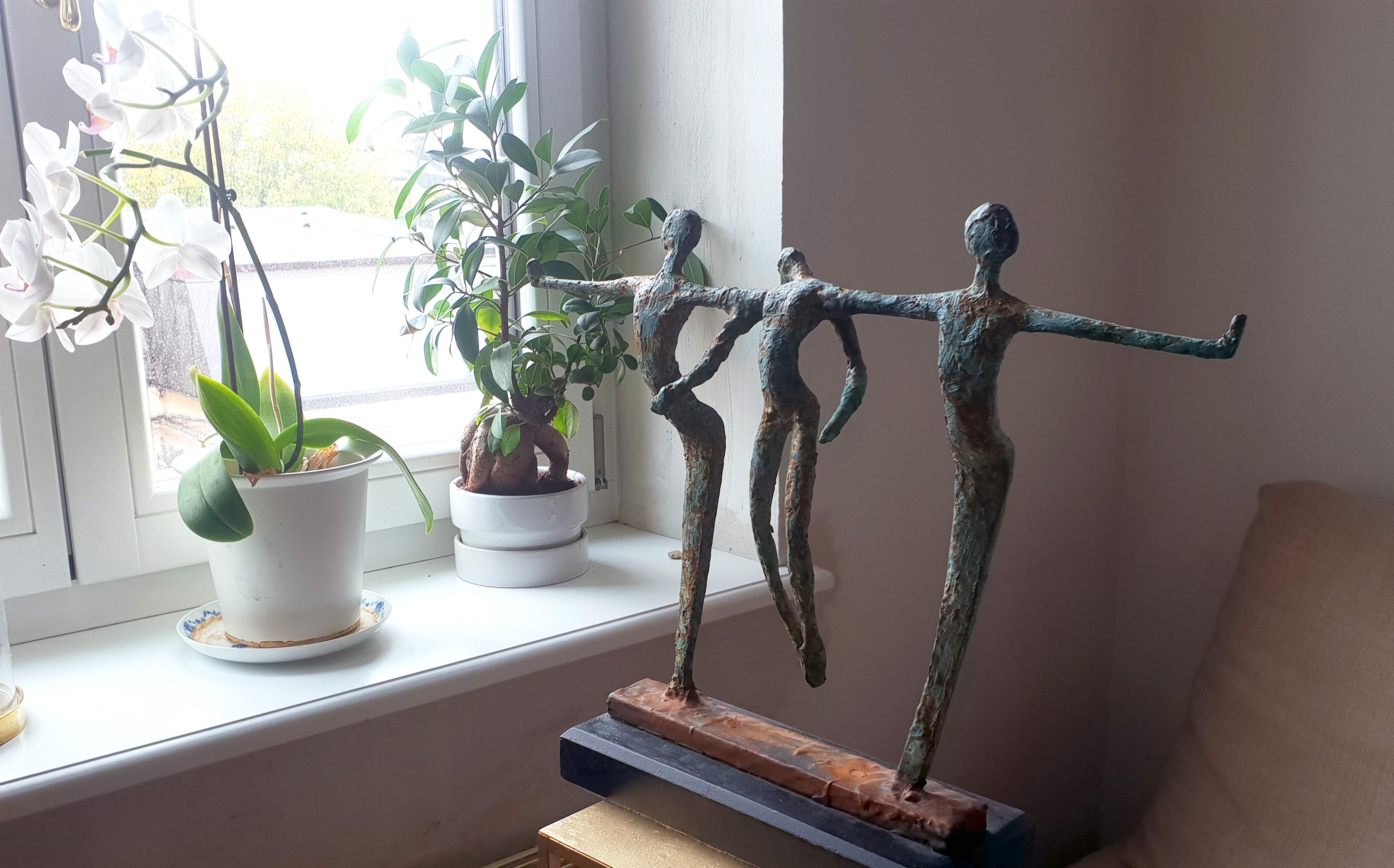Balance -  Emmanuel Okoro Bronze Resin sculpture of 2 figures holding a third For Sale 3