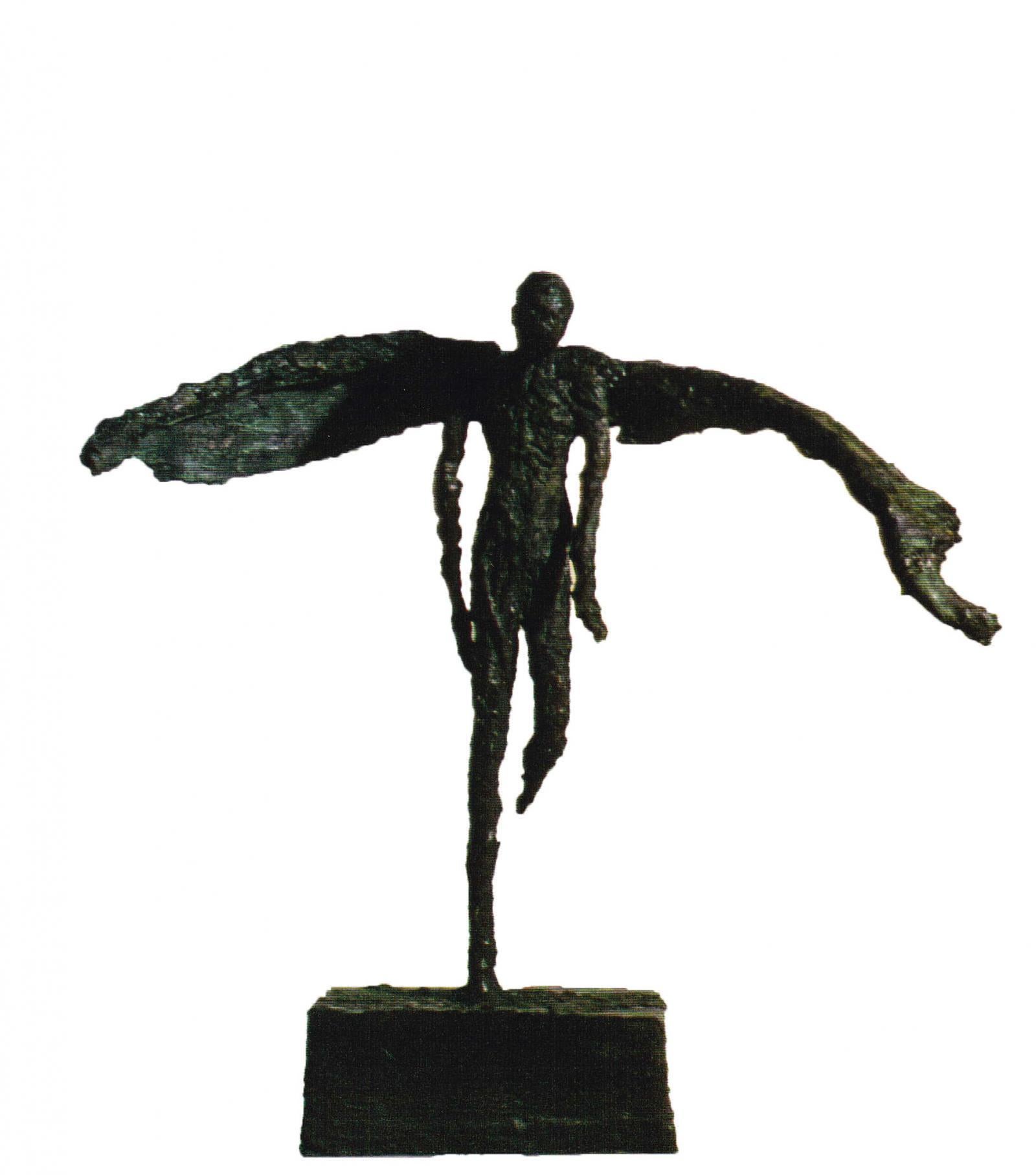 Flight of Fancy (Flight of Fancy)  Emmanuel Okoro, sculpture en résine de bronze d'un homme aux ailes d'ange