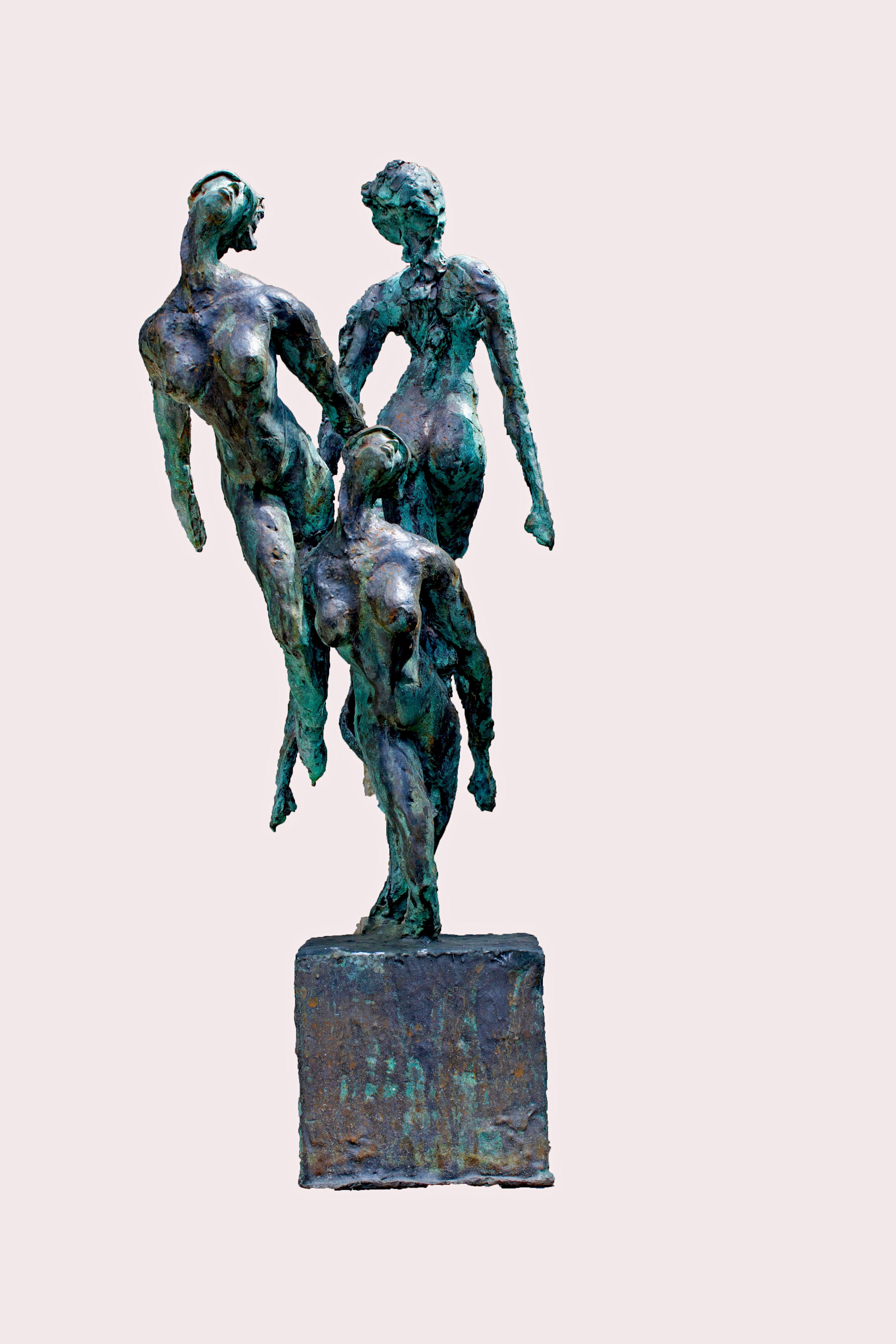 Nymphes d'Emmanuel Okoro, sculpture de nymphes féminines nues, patine noire et verte en vente 3