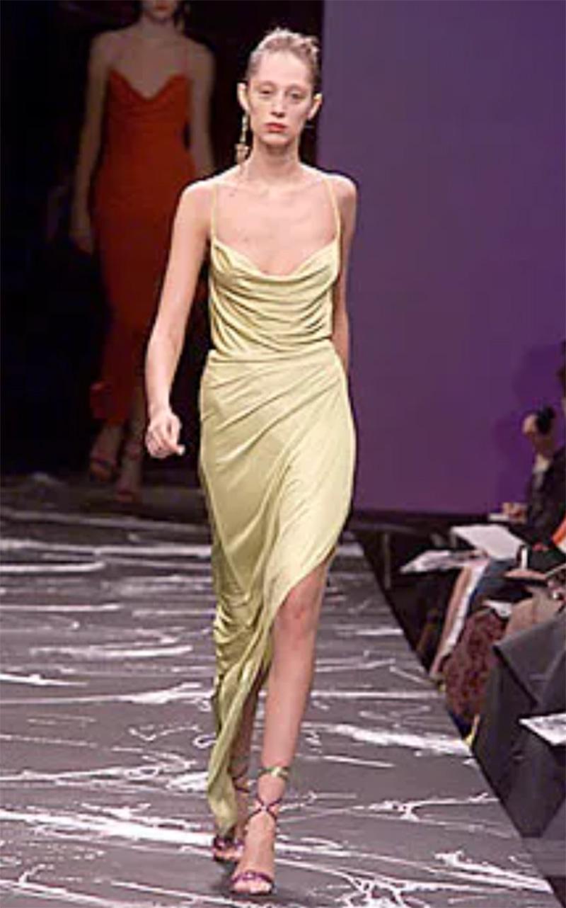 Emmanuel Ungaro - Robe asymétrique chartreuse F/W 2000 en vente 2