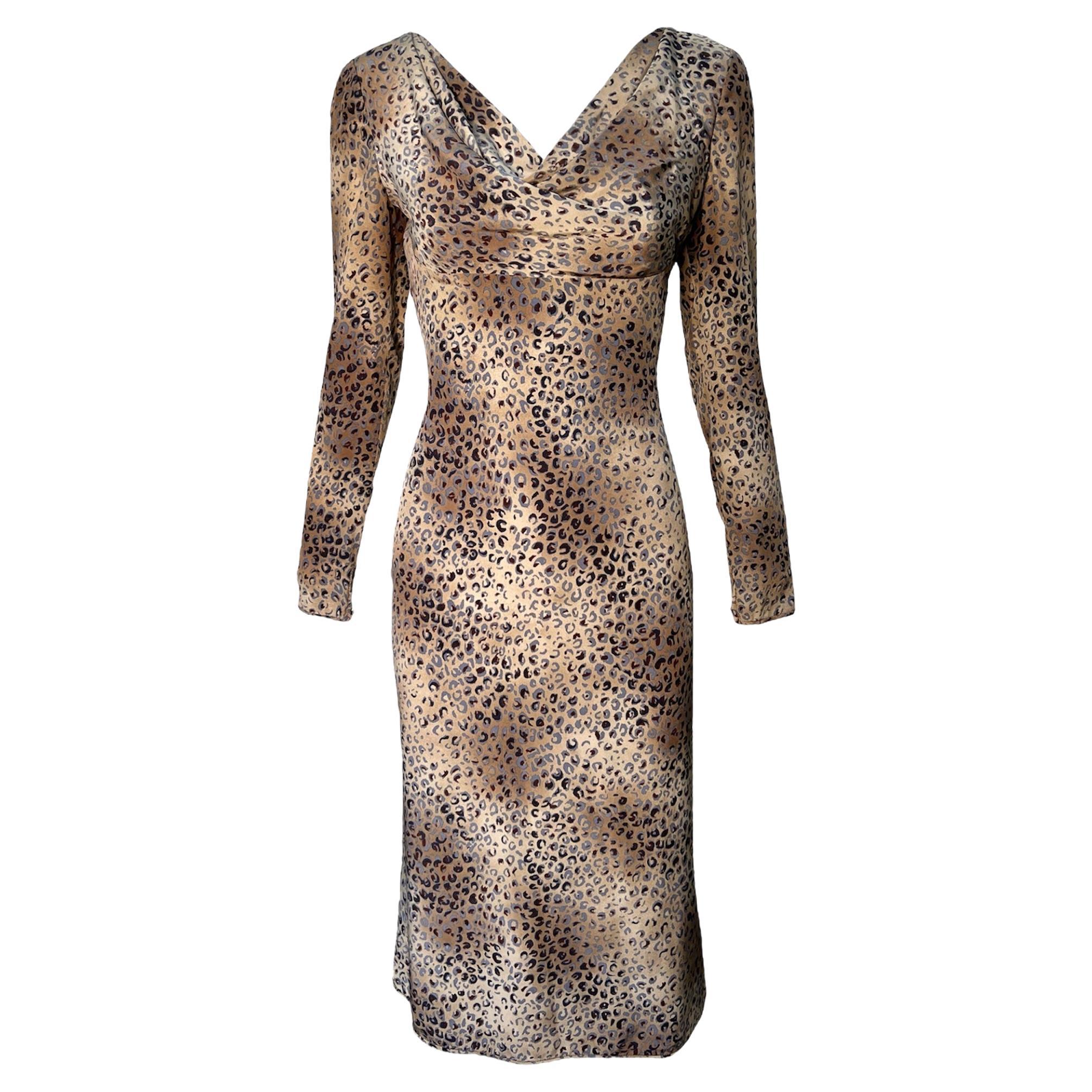 Emmanuel Ungaro Vestido de seda con estampado de guepardo y cuello redondo, años 90 en venta