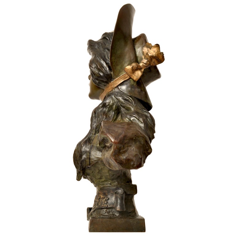 Antique, Art Nouveau bronze of a beautiful maiden by Emmanuel Villanis, Circa 1895.
The bronze, titled 