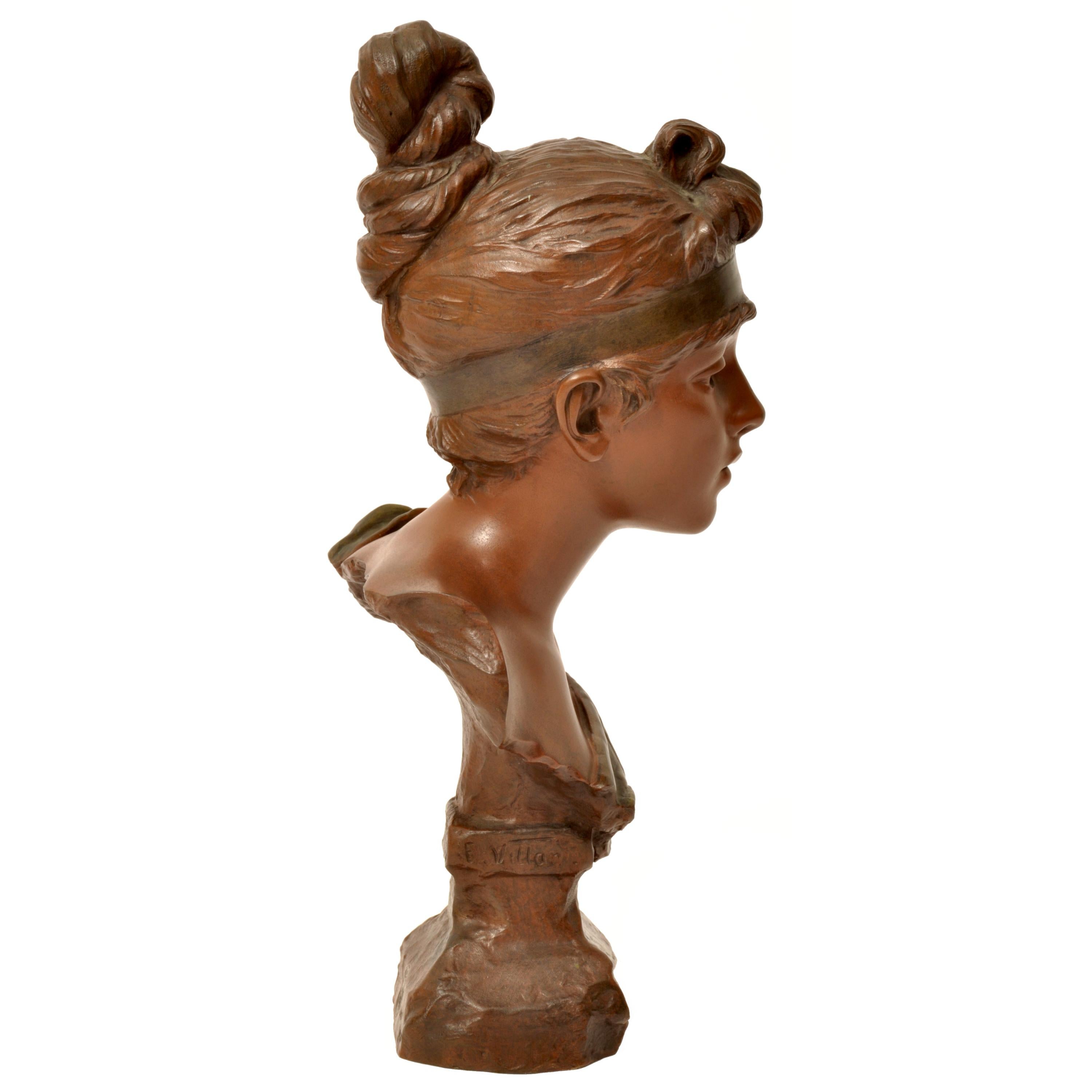 Antique, Art Nouveau bronze of a beautiful maiden in the Neo-Classical manner by Emmanuel Villanis, Circa 1900.
The bronze, titled 