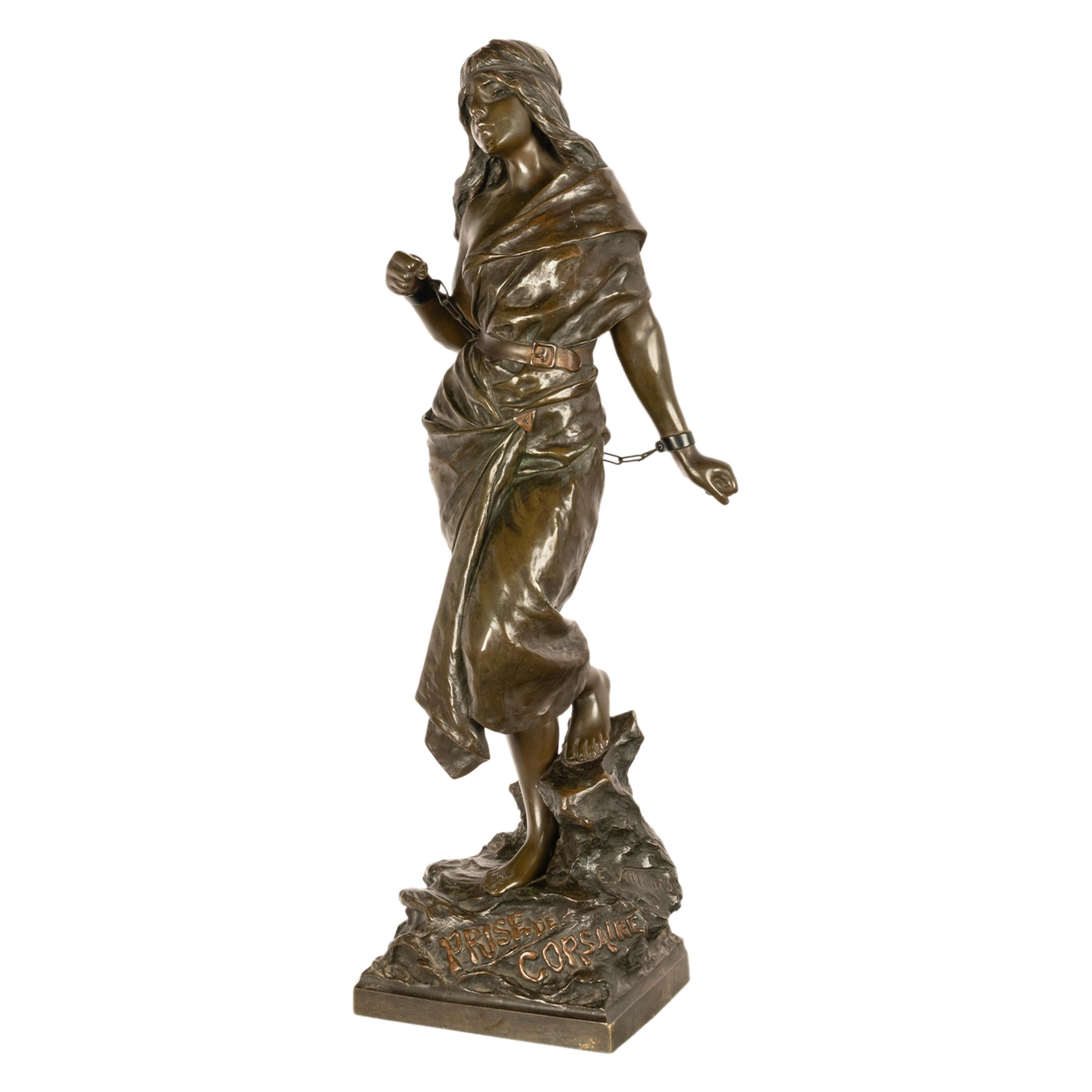Antike französische Jugendstil-Bronzefigur, Statue-Skulptur „Prise de Corsaire“ aus Bronze – Sculpture von Emmanuel Villanis