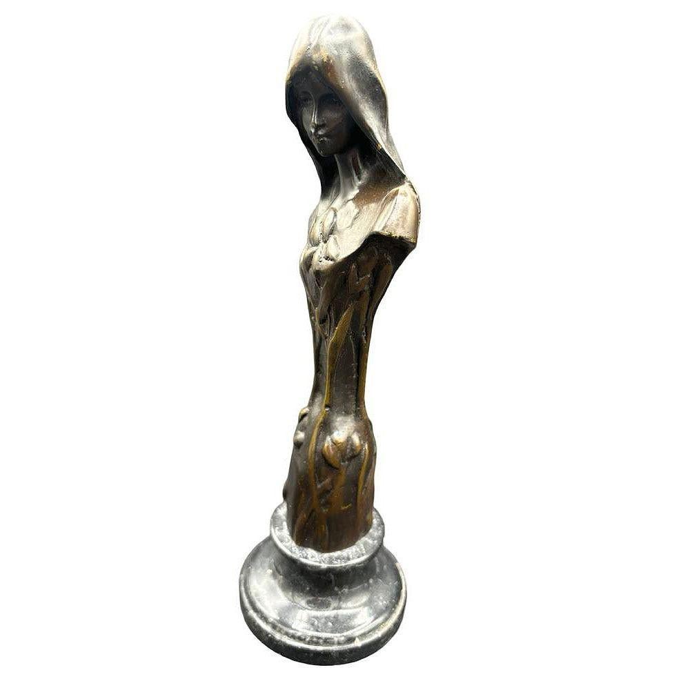 Scultura della Vergine Maria in stile Art Nouveau francese con base in marmo di Emmanuel Villanis In condizioni ottime in vendita a Van Nuys, CA
