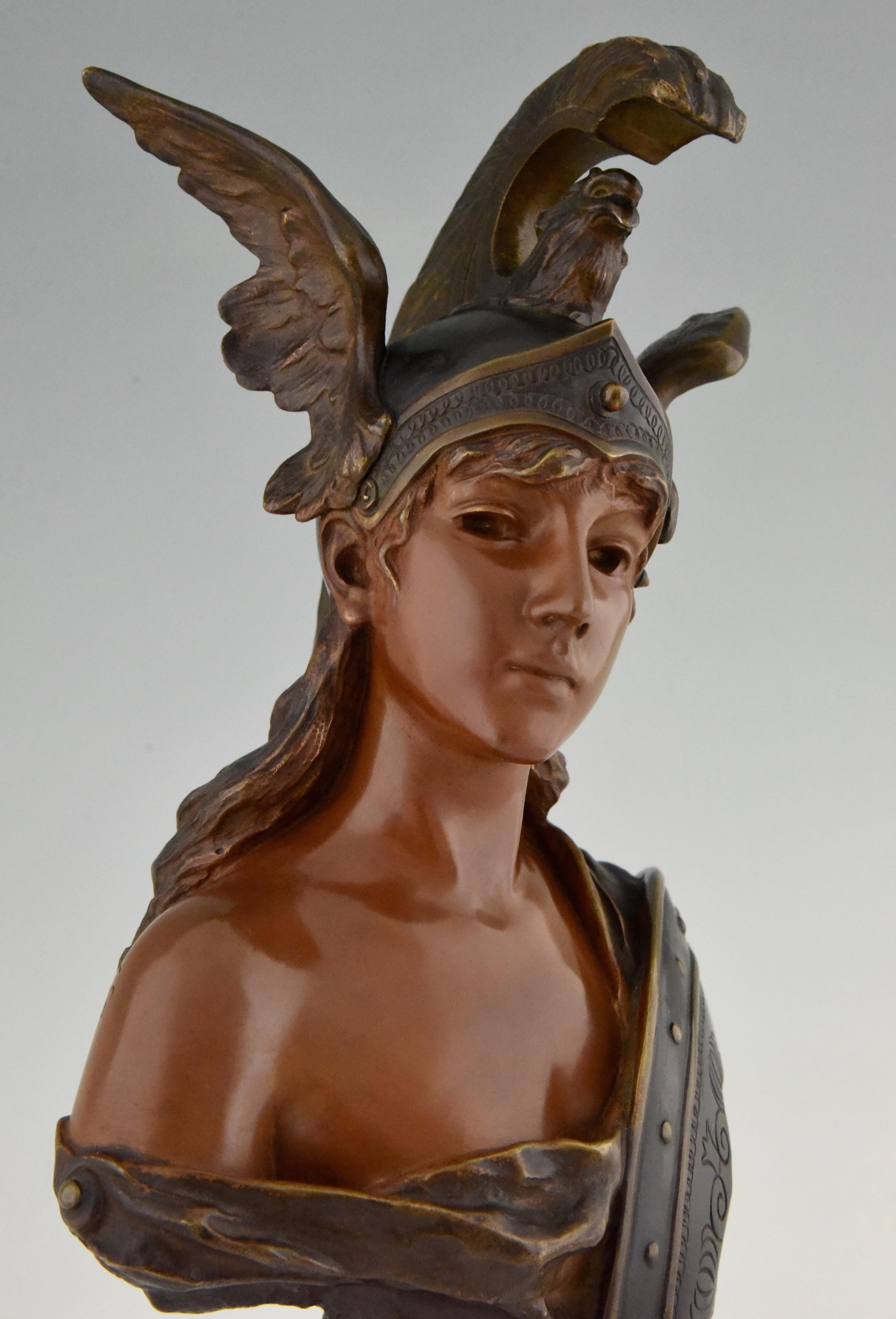 Emmanuel Villanis Walkyrie Buste de femme en bronze Art Nouveau avec casque:: 1900 1