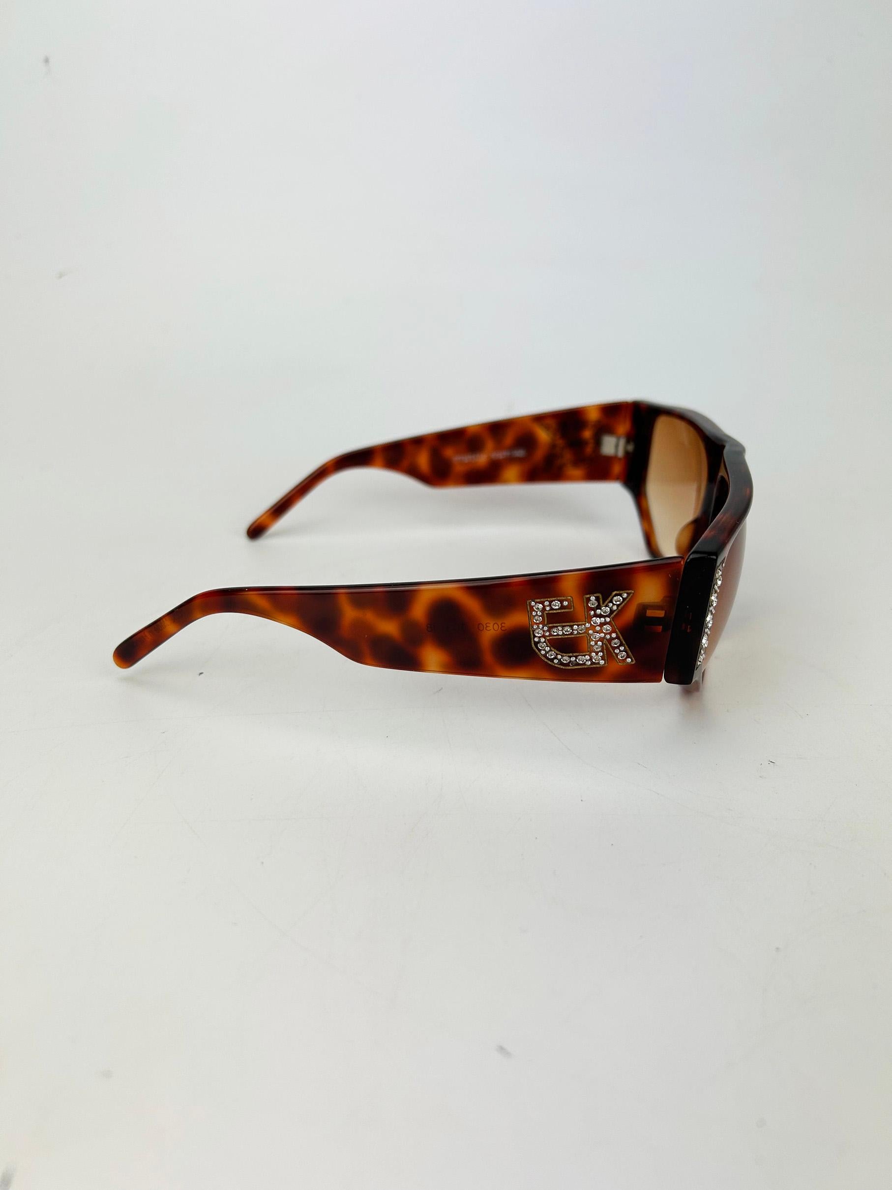 Lunettes de soleil vintage en écaille avec strass Emmanuelle Kahn c1980s en vente 2