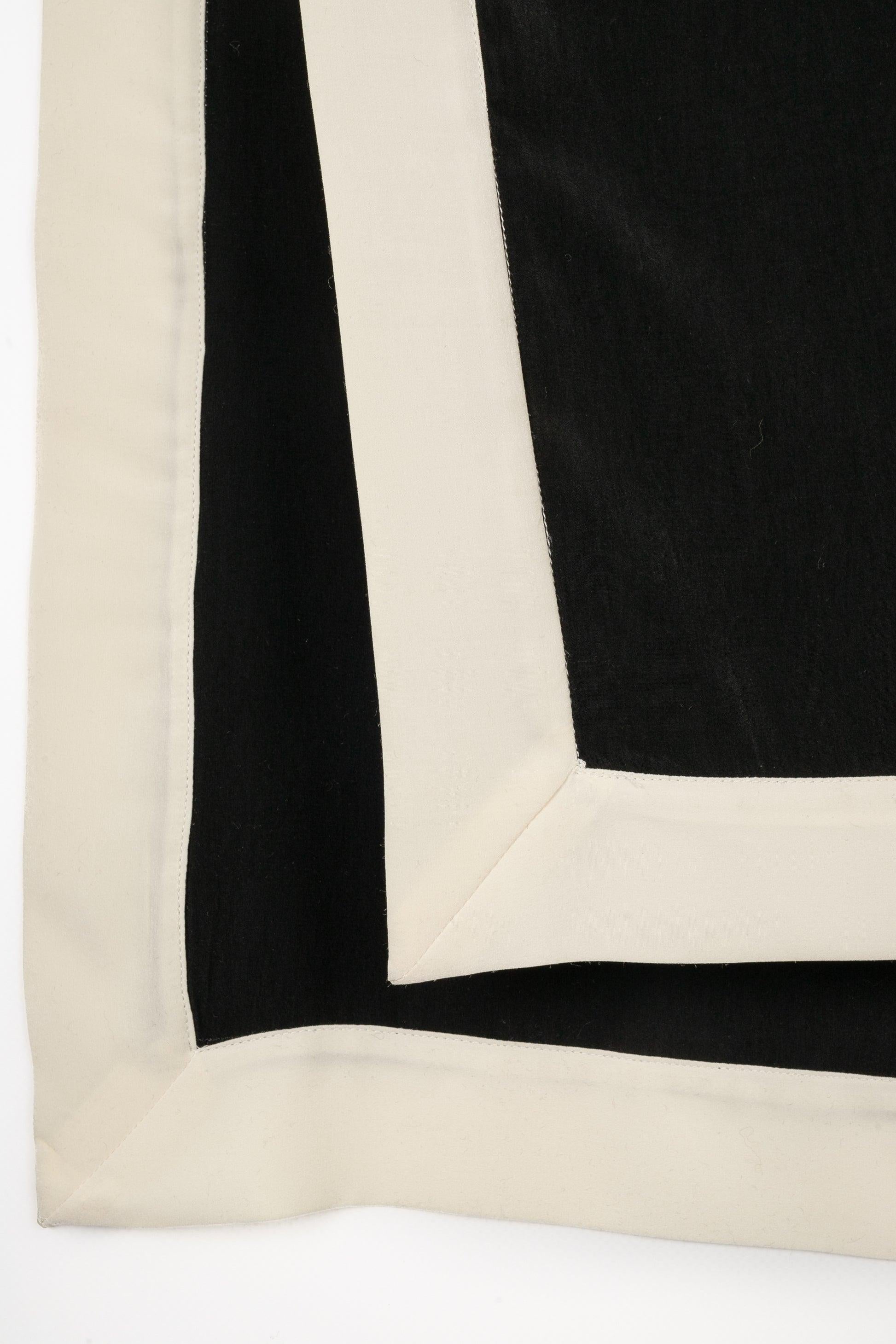 Emmanuelle Khanh Large Black and White Silk Scarf For Sale 1