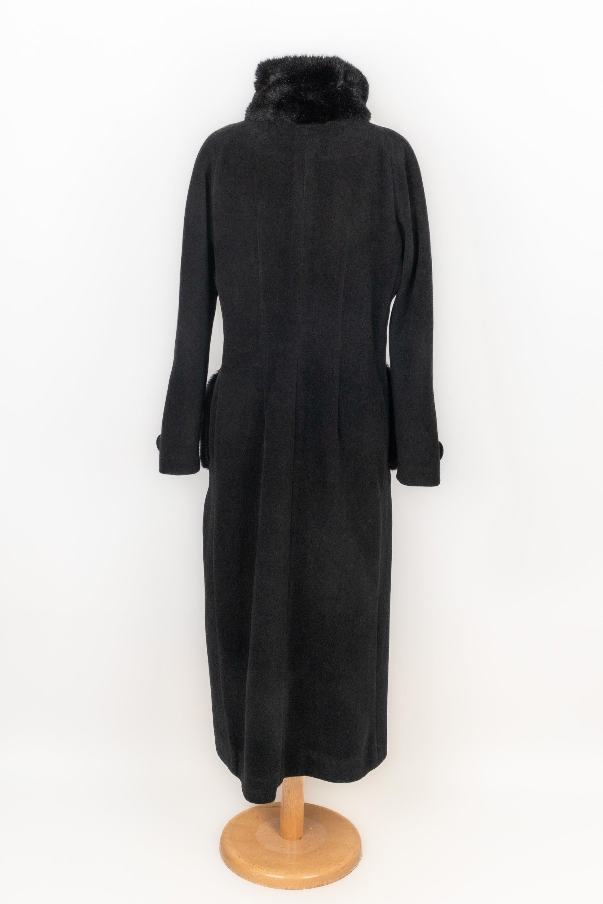 Emmanuelle Khanh Long Black Coat In Excellent Condition For Sale In SAINT-OUEN-SUR-SEINE, FR
