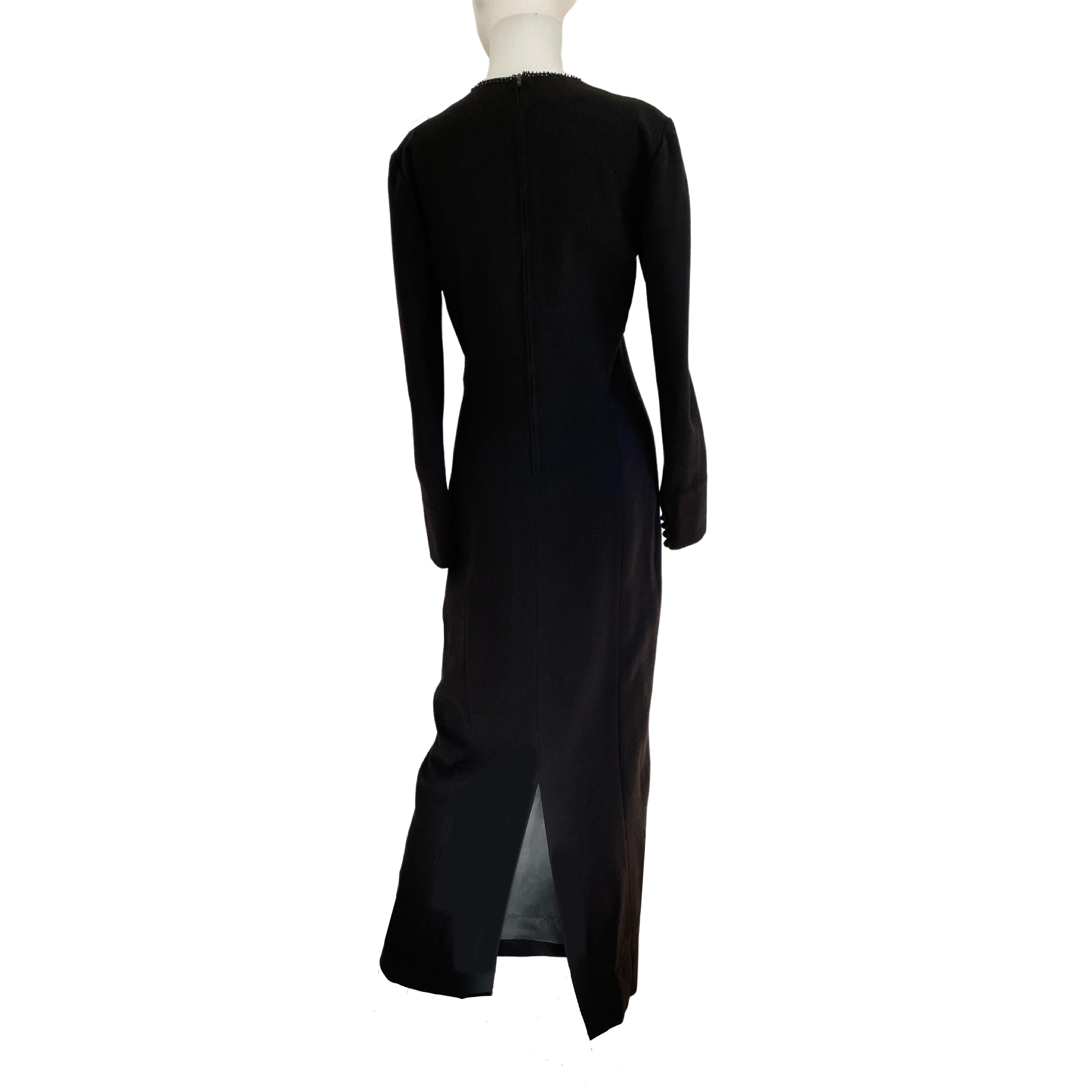 Emmanuelle Khanh - Robe longue drapée en laine noire portée et embellie, fabriquée en France Pour femmes en vente
