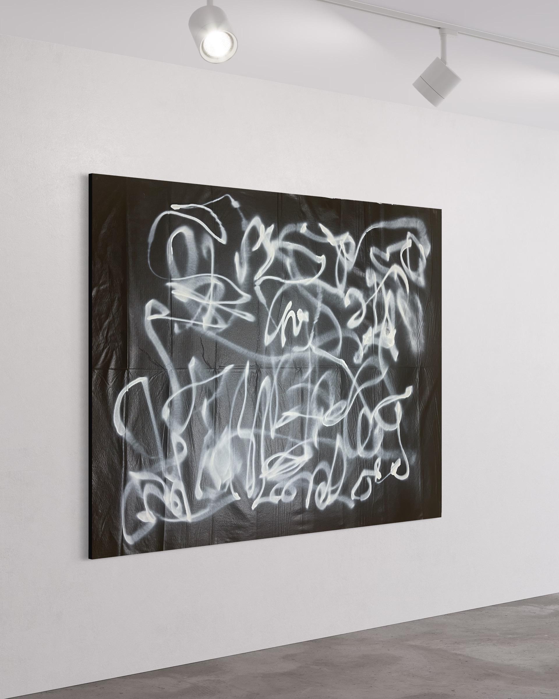 Abstrakter Expressionismus, skandinavisches Kunstwerk, schwarzer Ledersockel ''PS02'' – Painting von Emmi Granlund