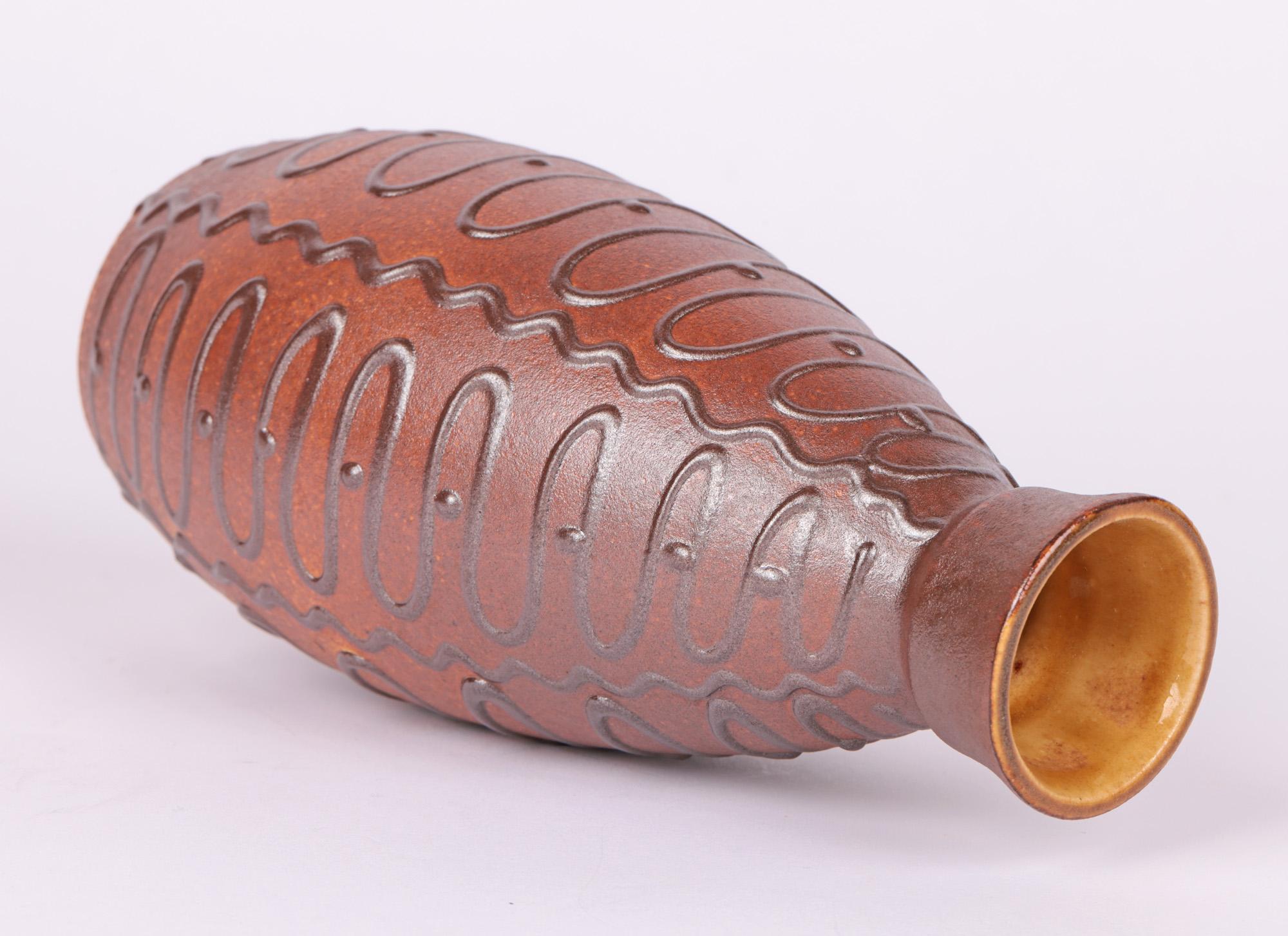 Emons Söhne Keramik Mid-Century Slip Trailed Art Pottery Vase In Good Condition For Sale In Bishop's Stortford, Hertfordshire