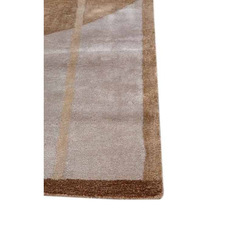 Modern Emotive Contour Antique White & Tan 180x270 cm Handtufted Rug For Sale