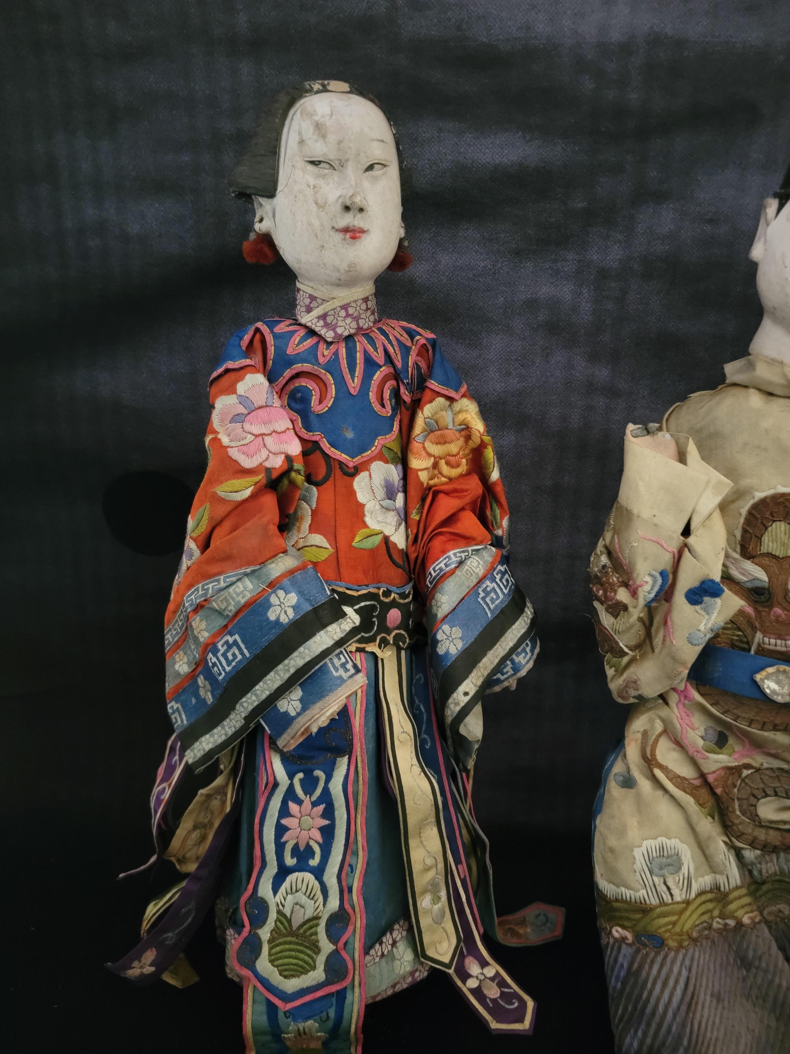 Emperor and Empress Dolls In Good Condition For Sale In Milton, DE