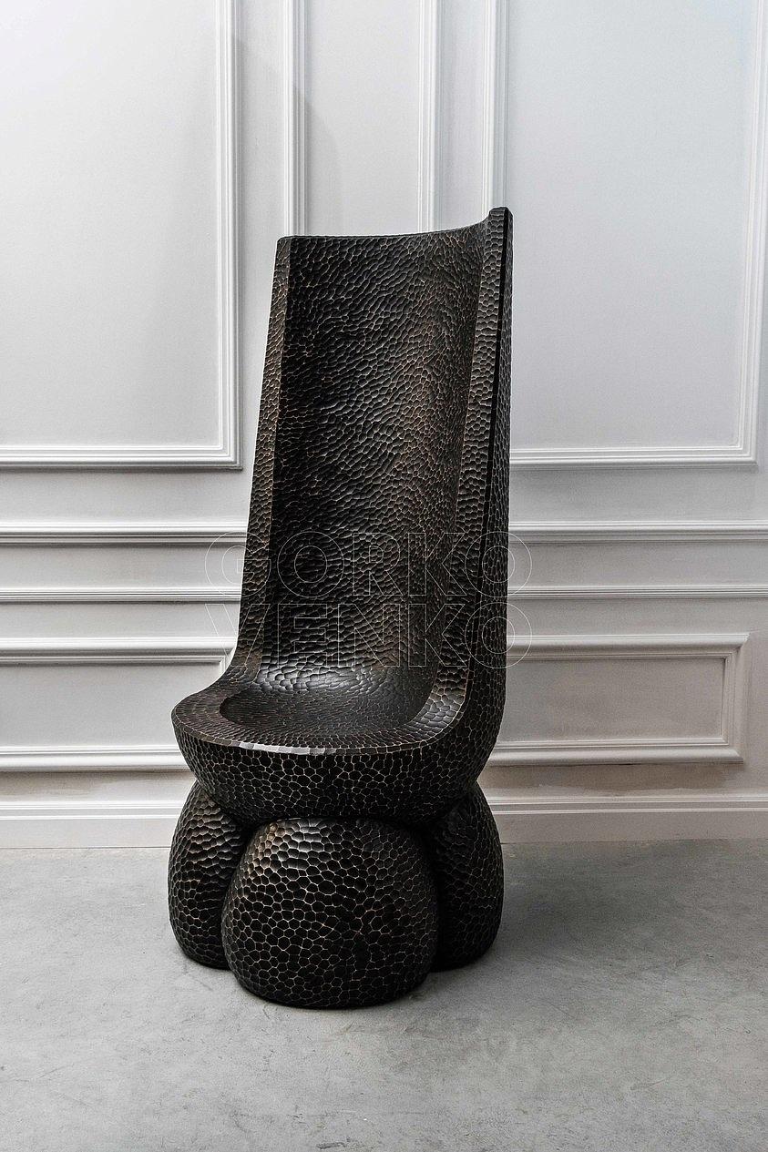 Aluminum Emperor Black Shell Contemporary Chair in Aluminium  For Sale