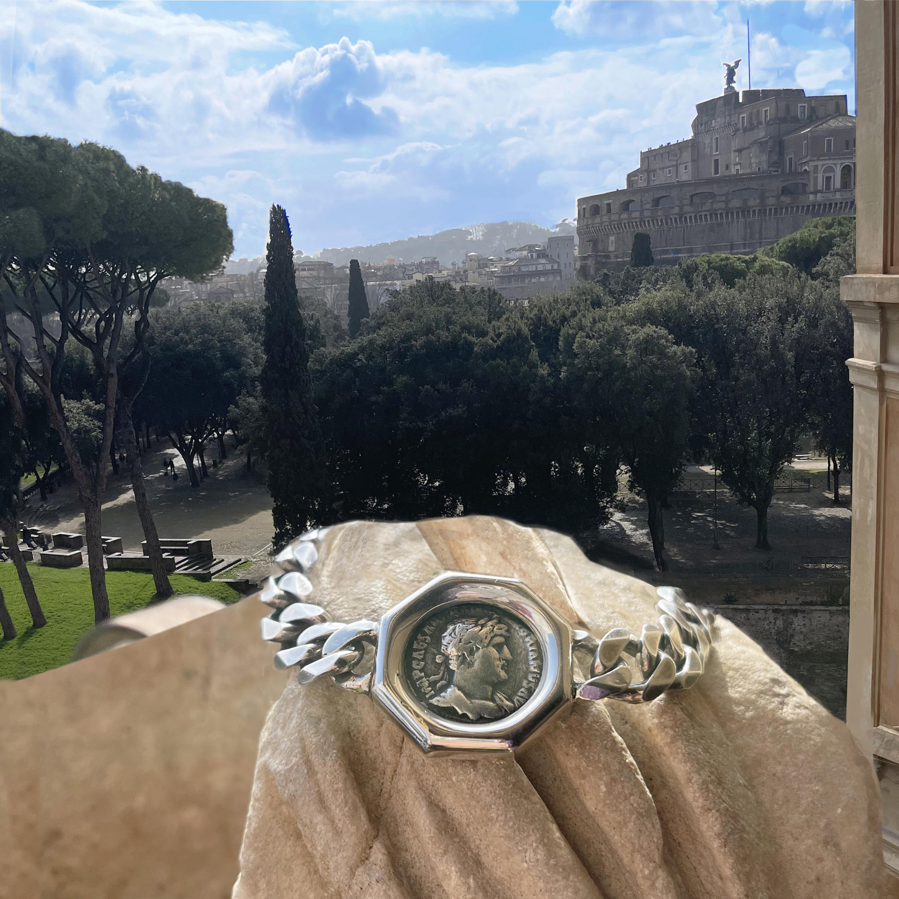 Empereur Hadrien Pièce de monnaie romaine 2e siècle Bracelet en argent ADS Neuf - En vente à Roma, IT