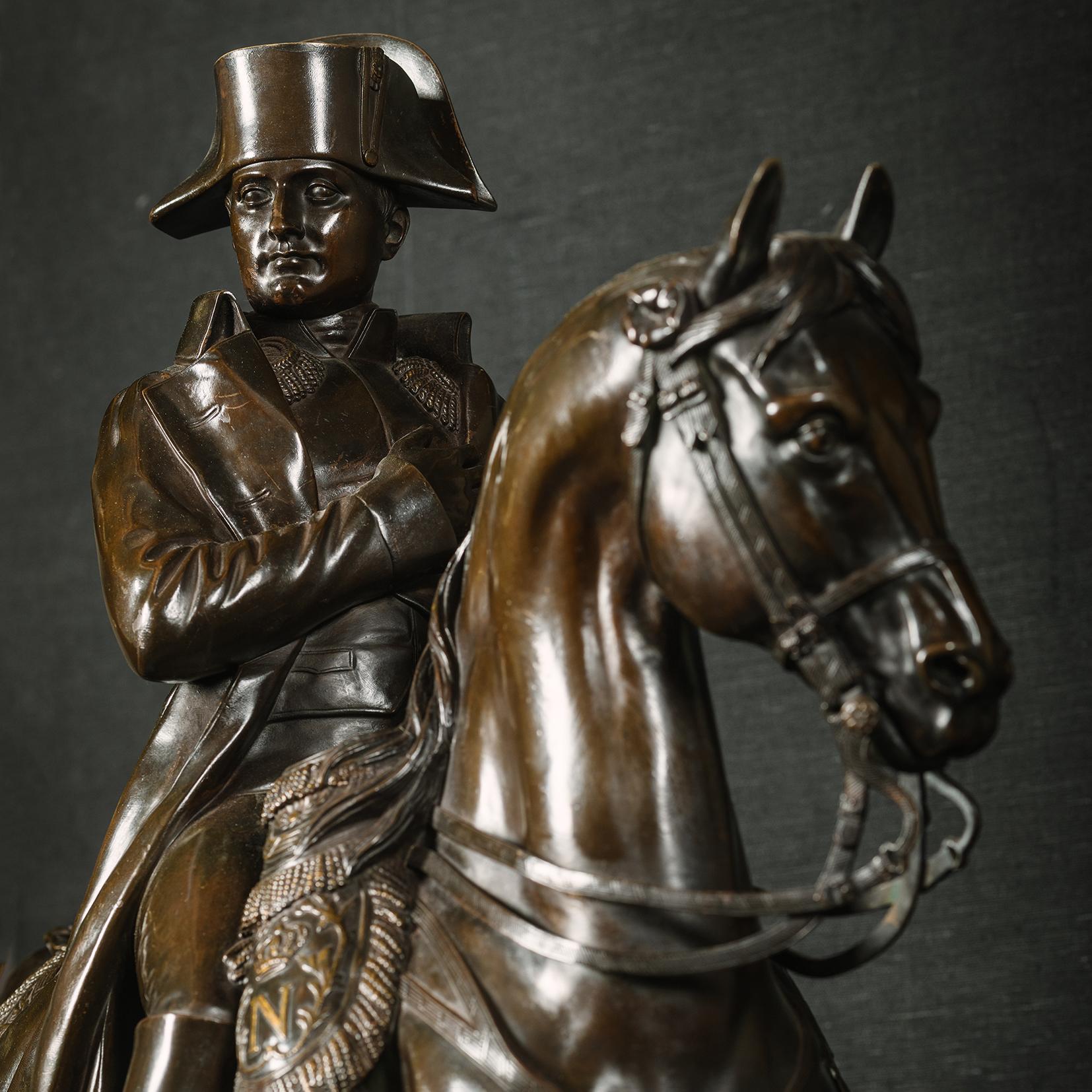Bronzo Imperatore Napoleone a cavallo, fusione di Susse Frères, Parigi in vendita