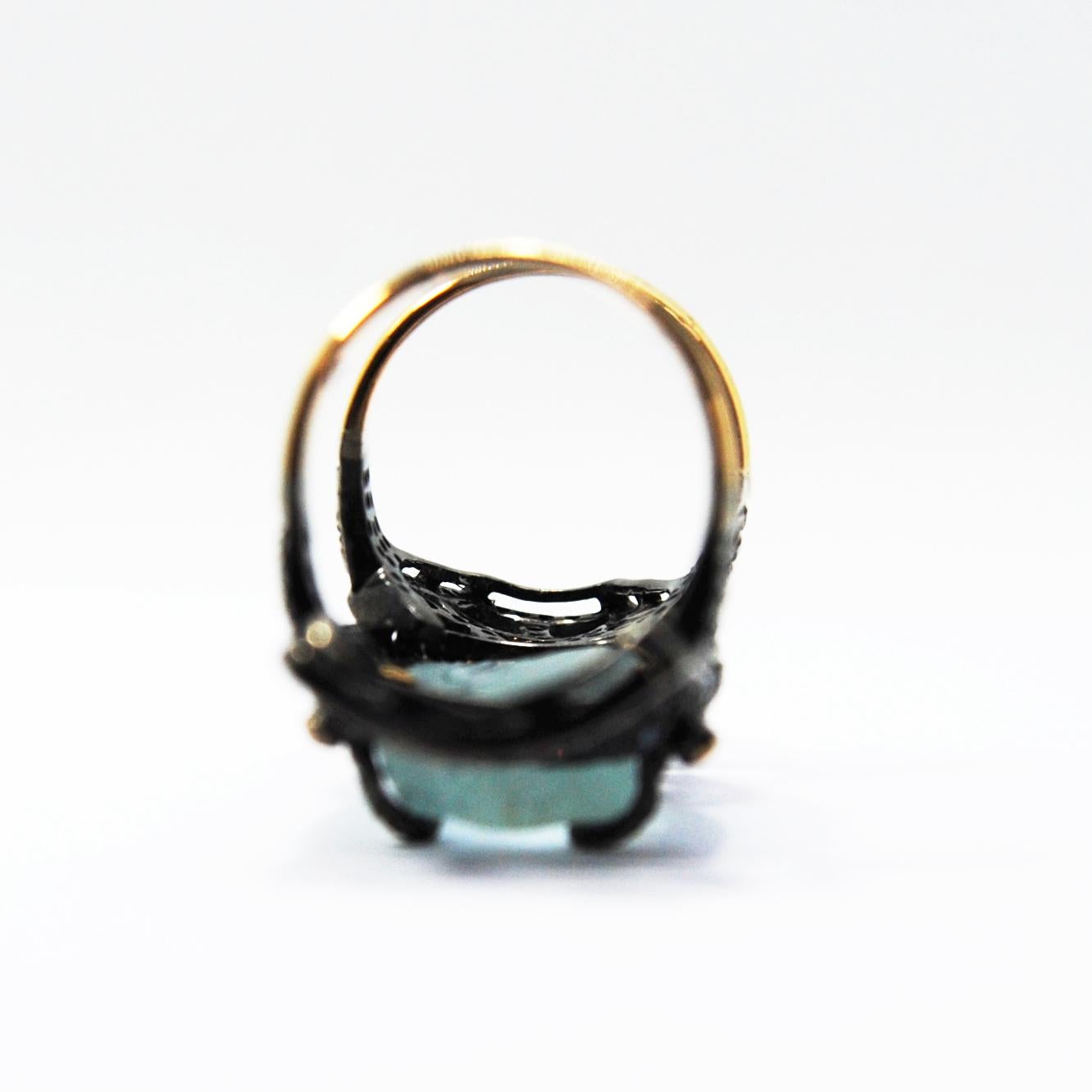 Ring im Kaiser-Stil aus natürlichem Aquamarin mit Diamanten in 18 Karat Gold und Silber im Zustand „Neu“ im Angebot in Bilbao, ES
