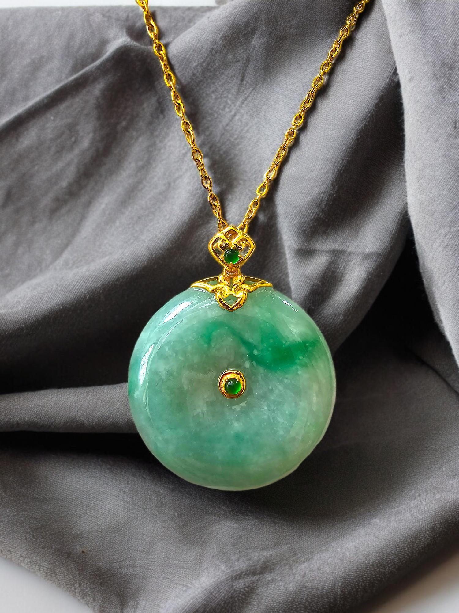 Emperors Round Burmese Green A-Jadeite 24mm Donut Pendant (with 18K Yellow Gold) For Sale 8