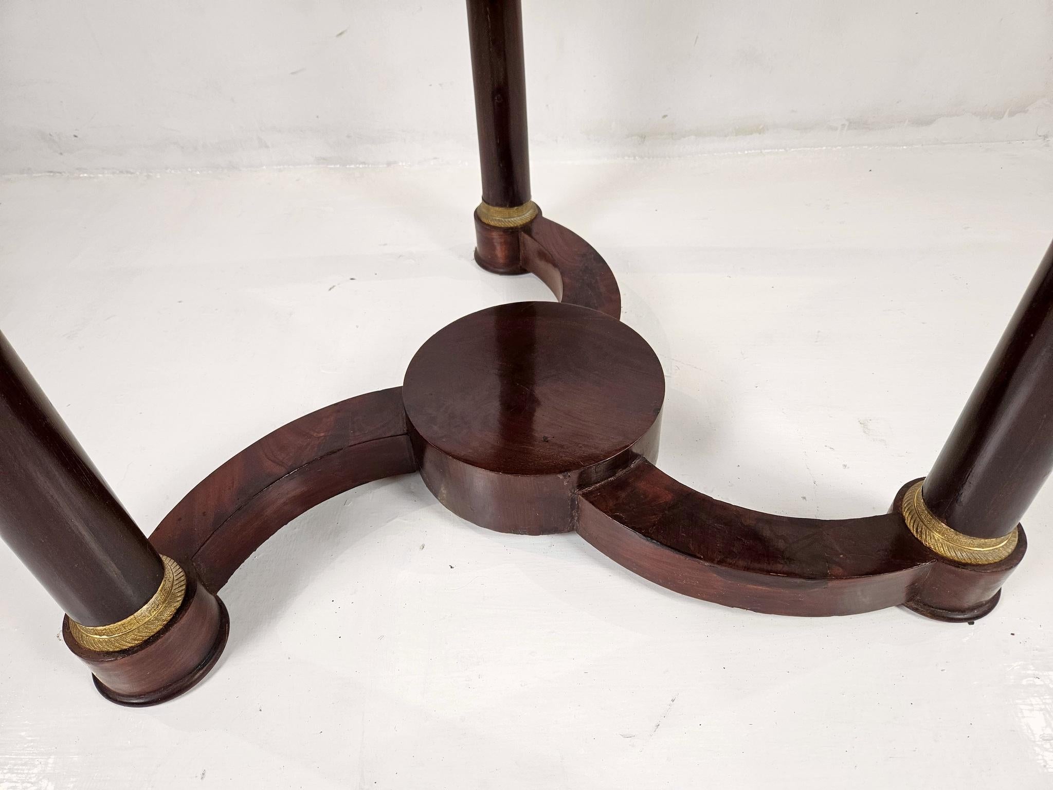Imperio Siglo XIX Mesa redonda con pedestal Francia en venta 5