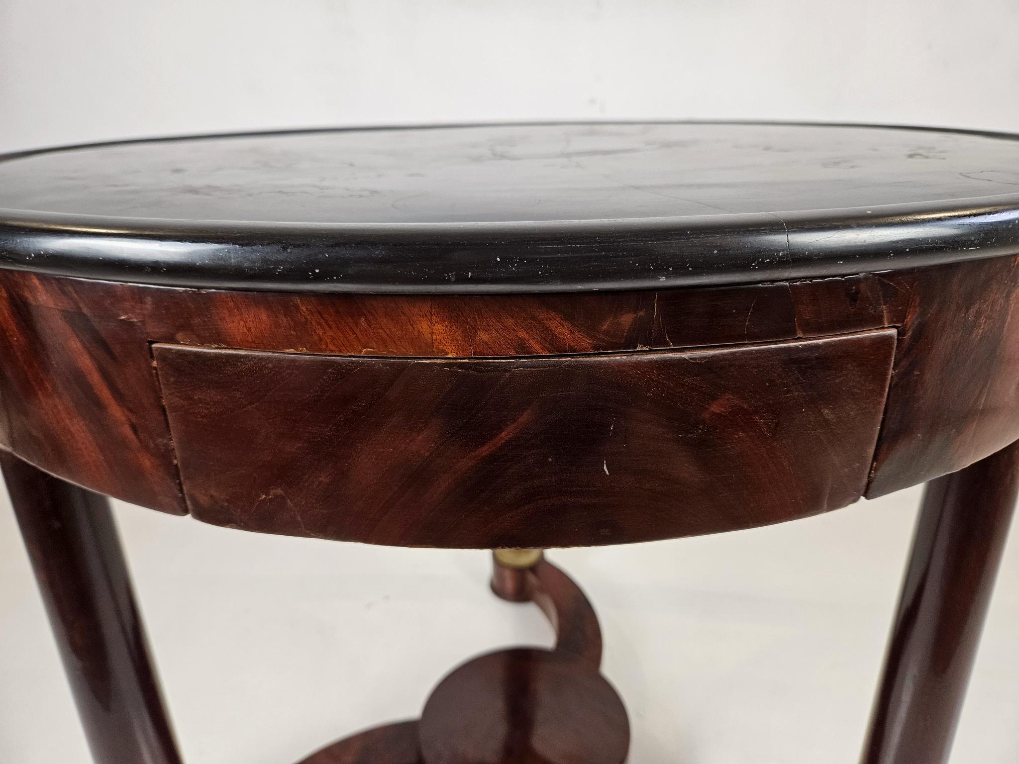 Imperio Siglo XIX Mesa redonda con pedestal Francia en venta 6