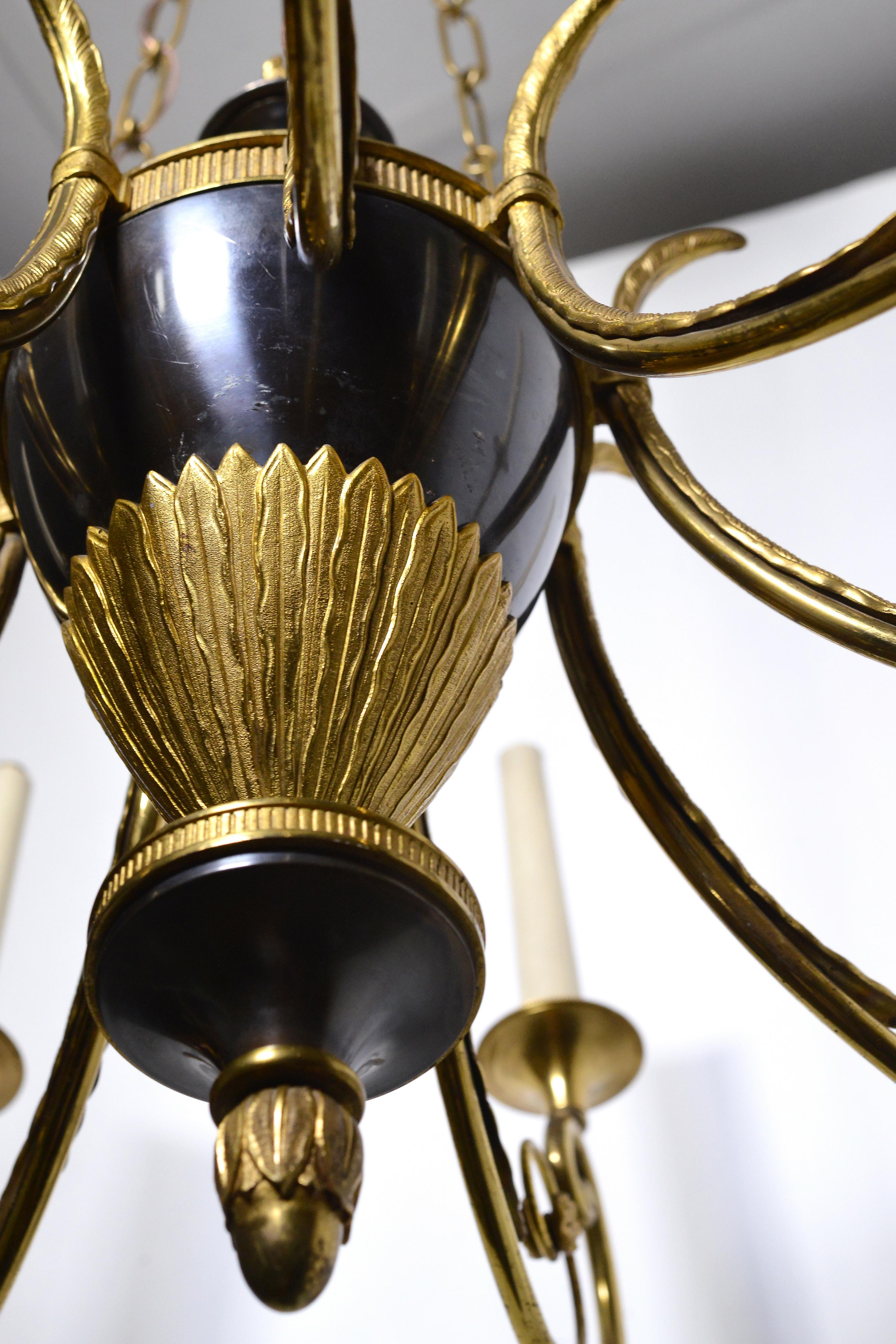 Antiker Empire-Kronleuchter aus vergoldeter Bronze und oxidierter 9er-Leuchte, frühes 20. Jahrhundert im Angebot 2
