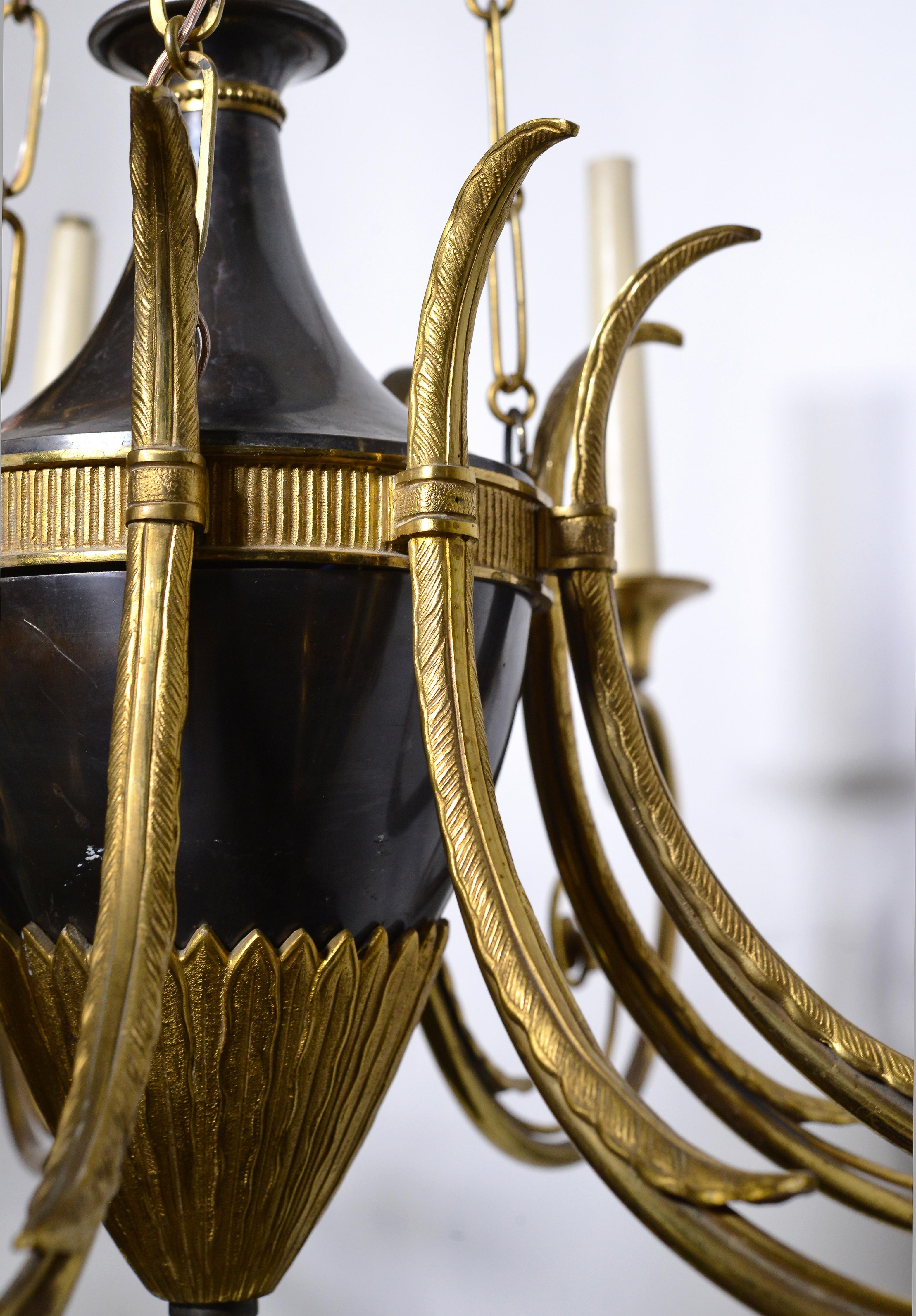 Antiker Empire-Kronleuchter aus vergoldeter Bronze und oxidierter 9er-Leuchte, frühes 20. Jahrhundert im Angebot 3