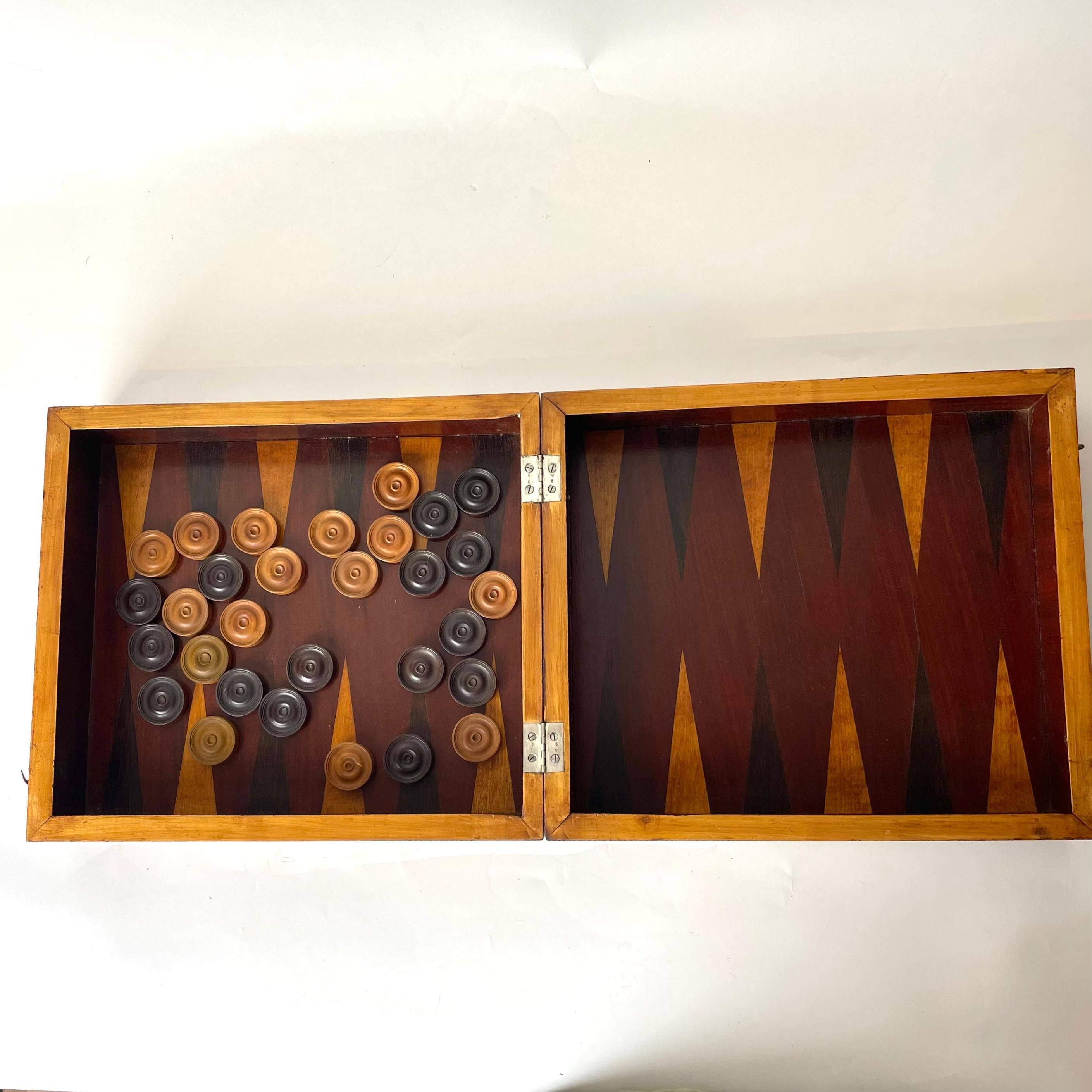 Empire Backgammon Games Box in Mahogany with Pieces, early 19th Century For Sale 2
