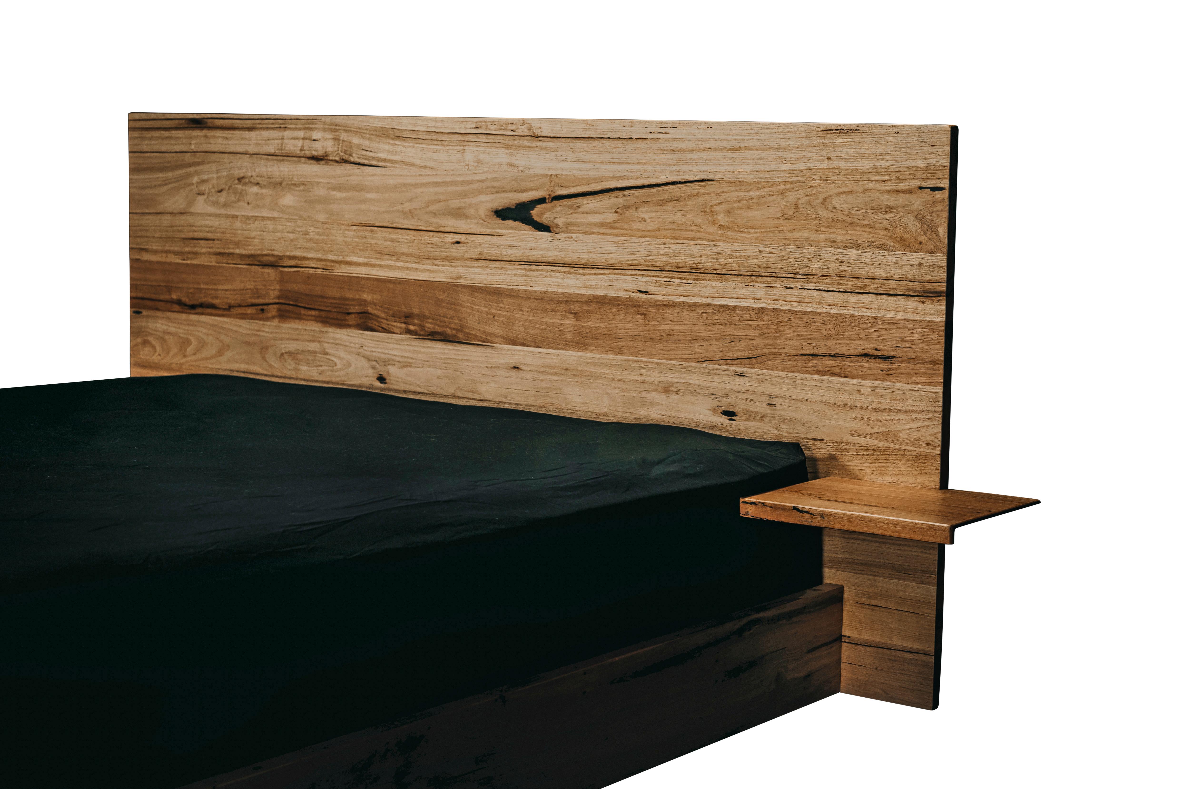 messmate king bed