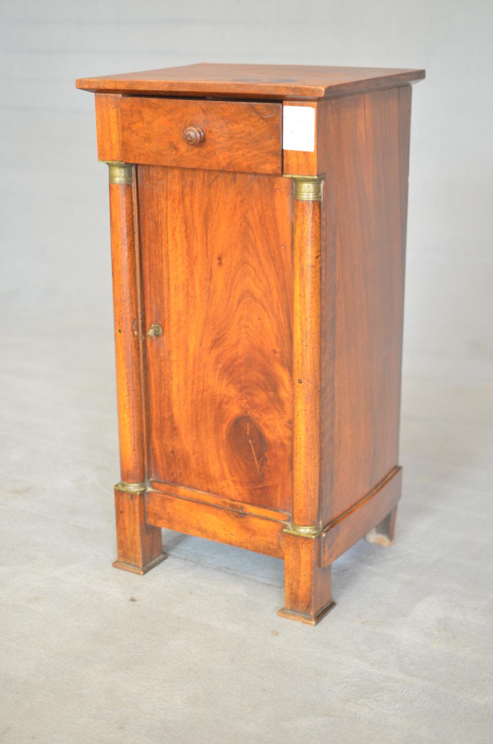 Empire Bedside Table in Light Walnut of French Origin Dated 1840 In Good Condition In Bari, IT