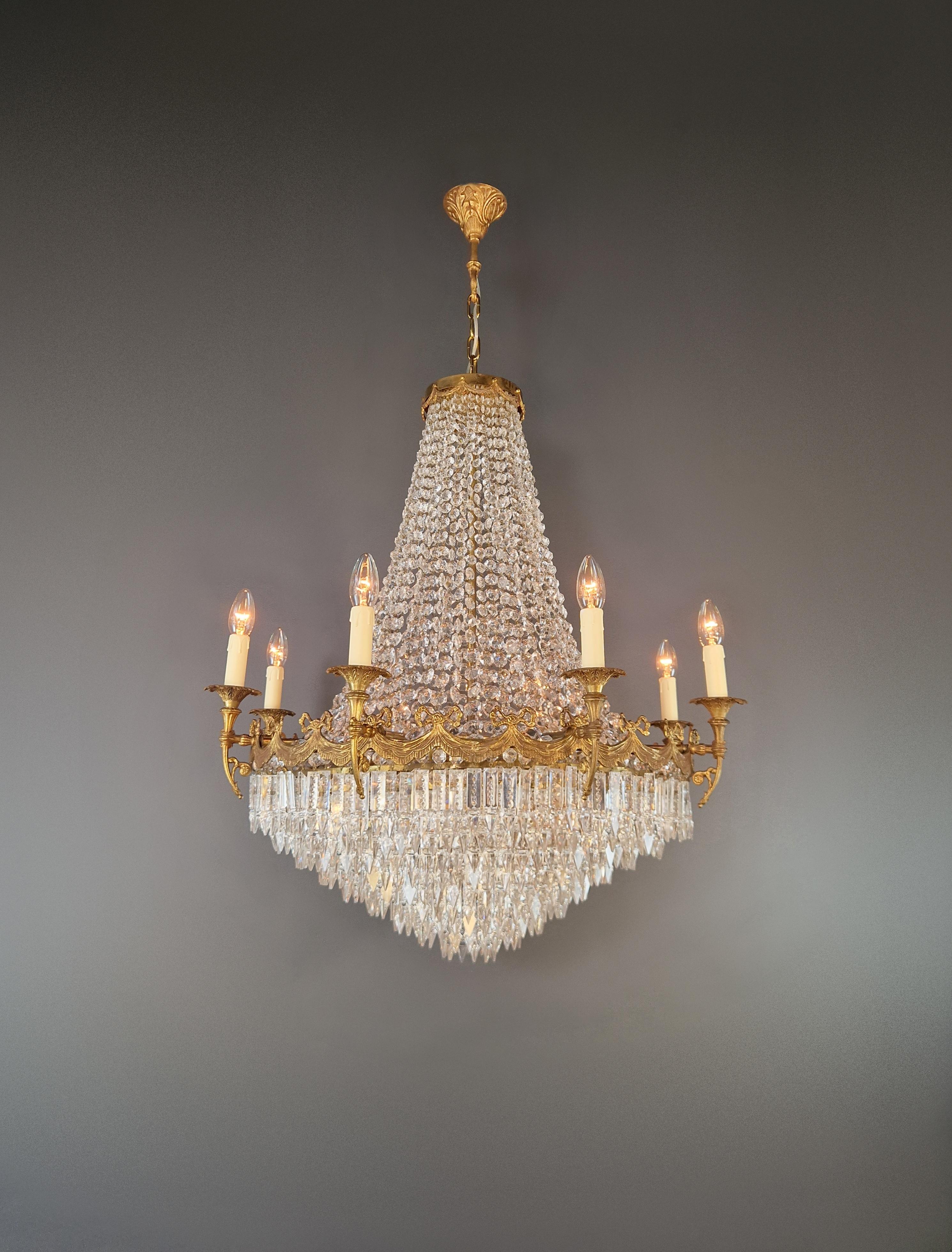 Stile impero Lampadario in ottone impero con lustro di cristallo per soffitti antichi classici Art Deco in vendita