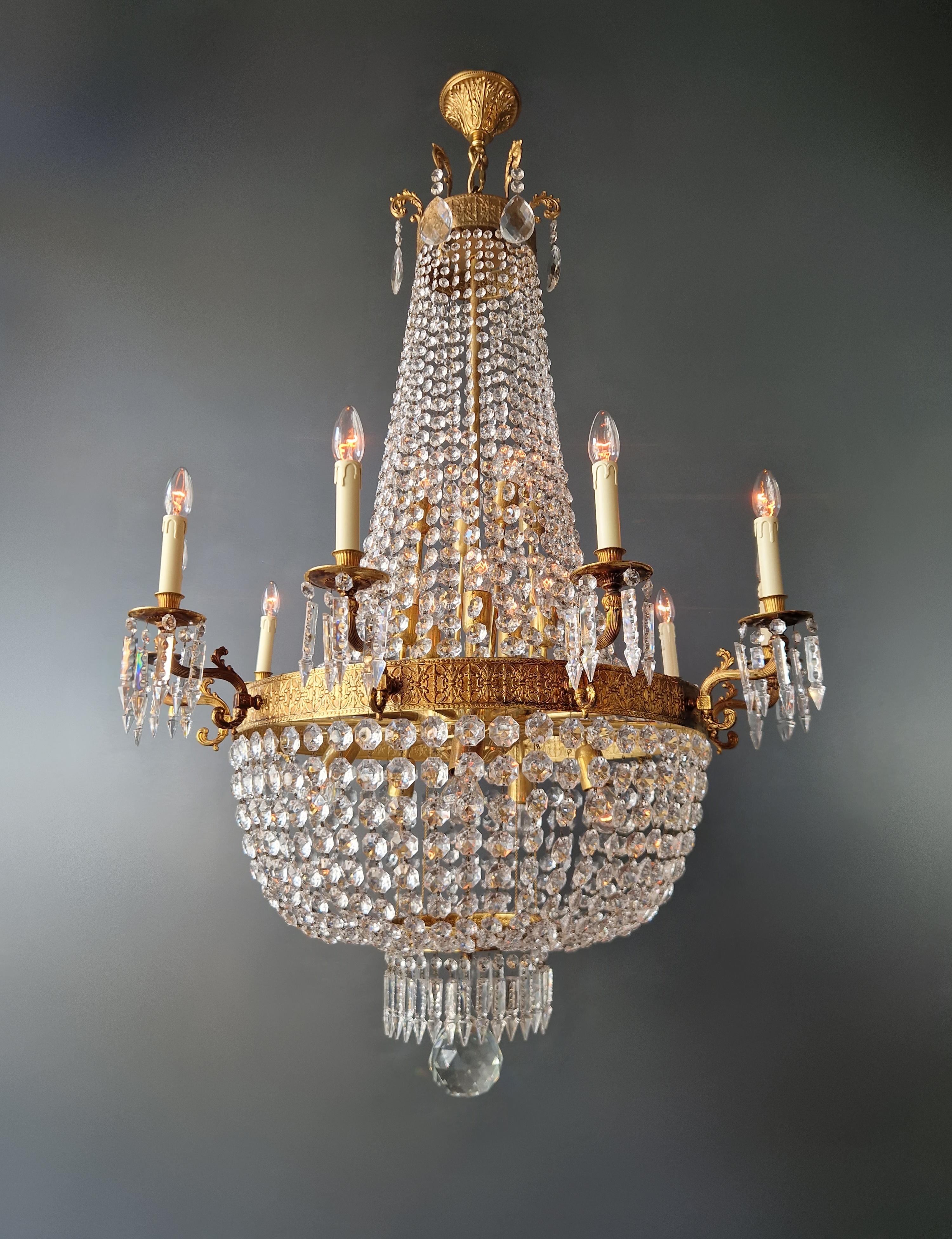 Lampadario in ottone impero con lustro di cristallo per soffitti antichi classici In condizioni buone in vendita a Berlin, DE