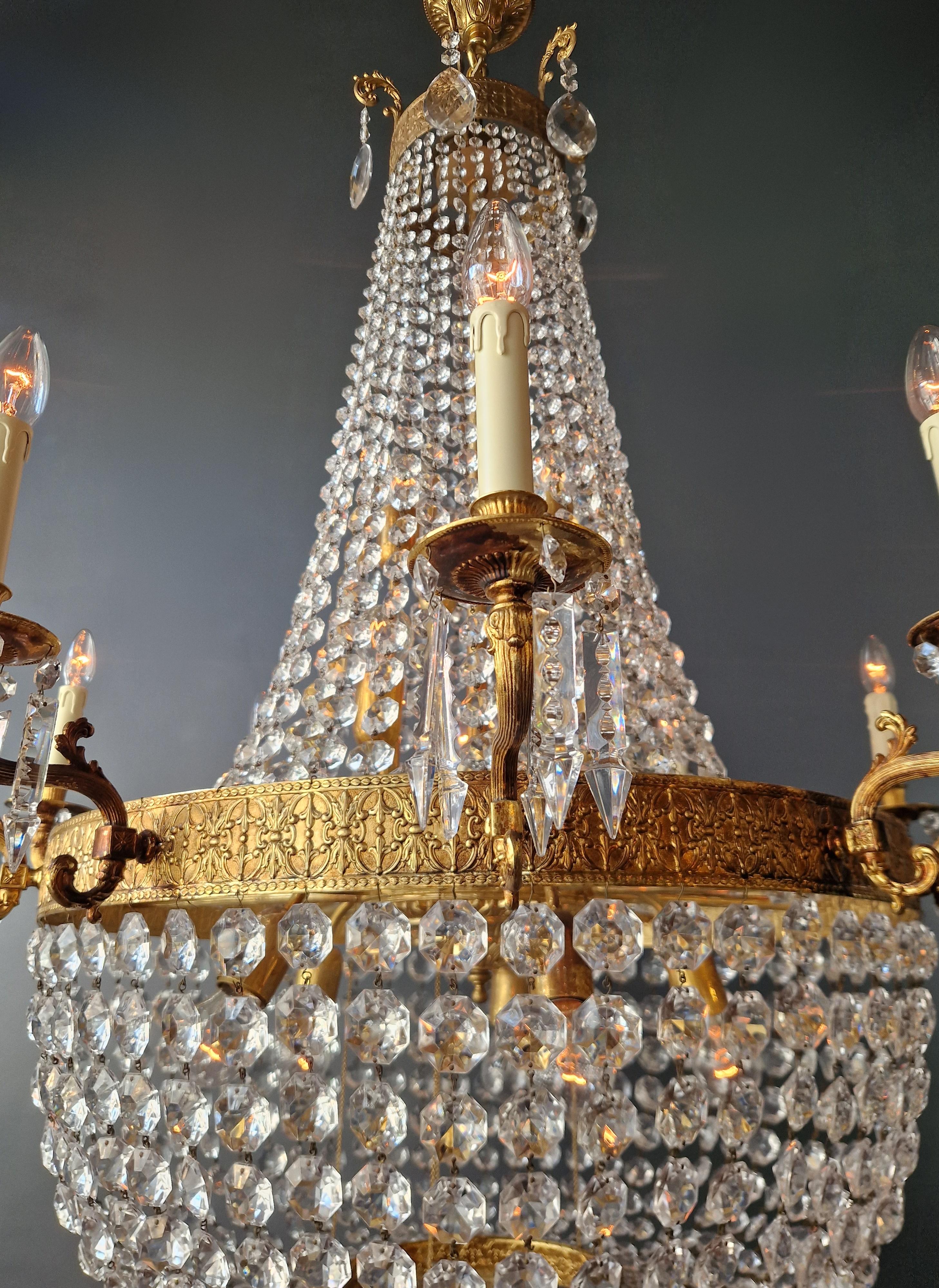 Lampadario in ottone impero con lustro di cristallo per soffitti antichi classici in vendita 1