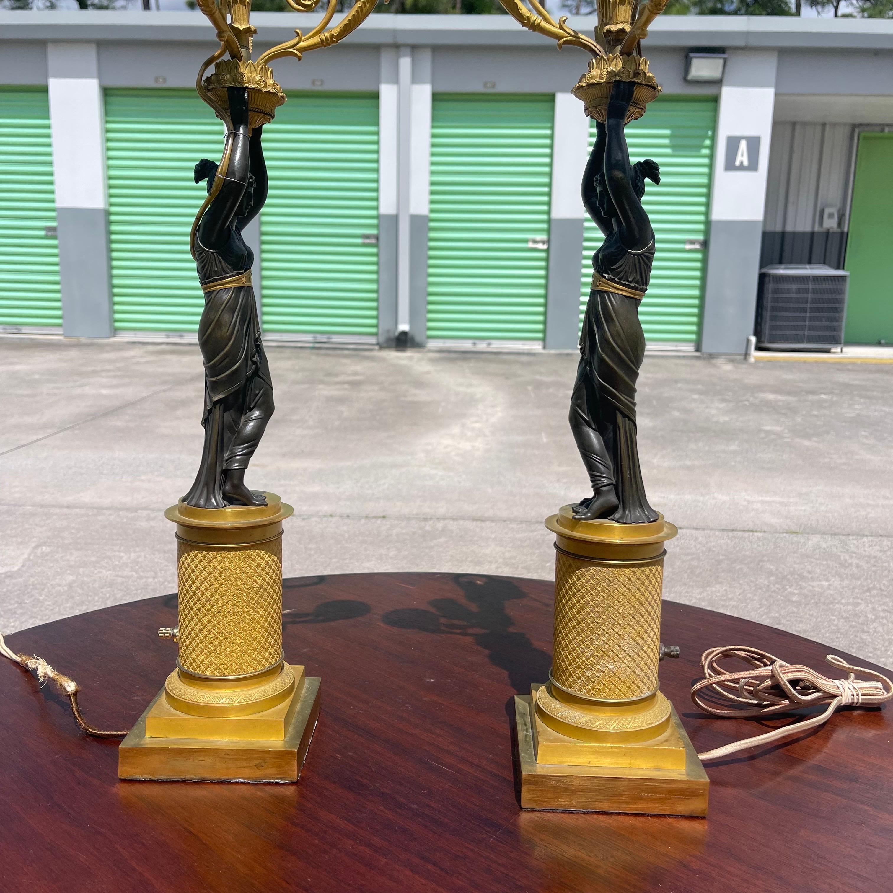 Lámparas de mesa imperio de bronce ormolu y 4 candelabros, Manner Rabiat, un par en venta 4