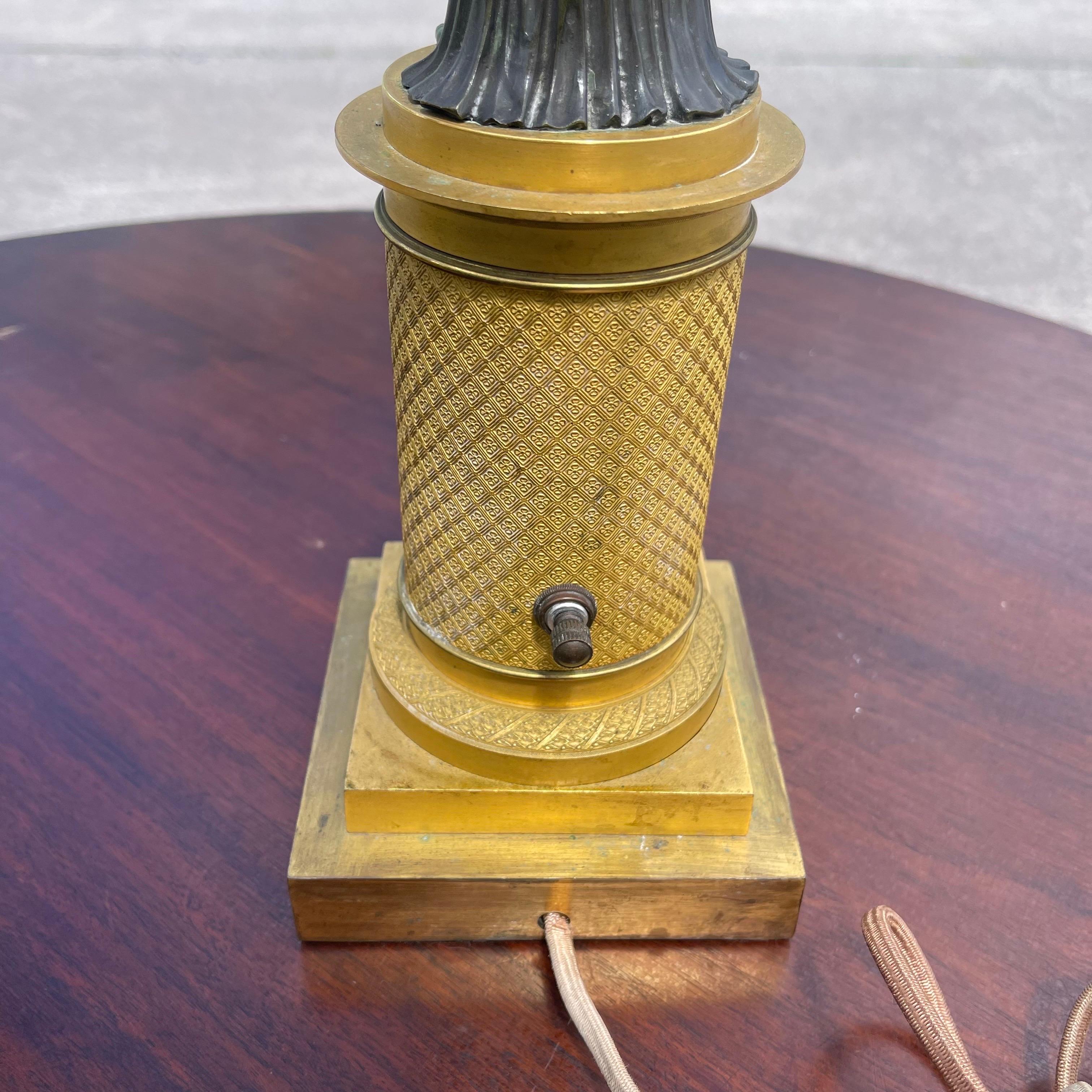 Lámparas de mesa imperio de bronce ormolu y 4 candelabros, Manner Rabiat, un par en venta 11
