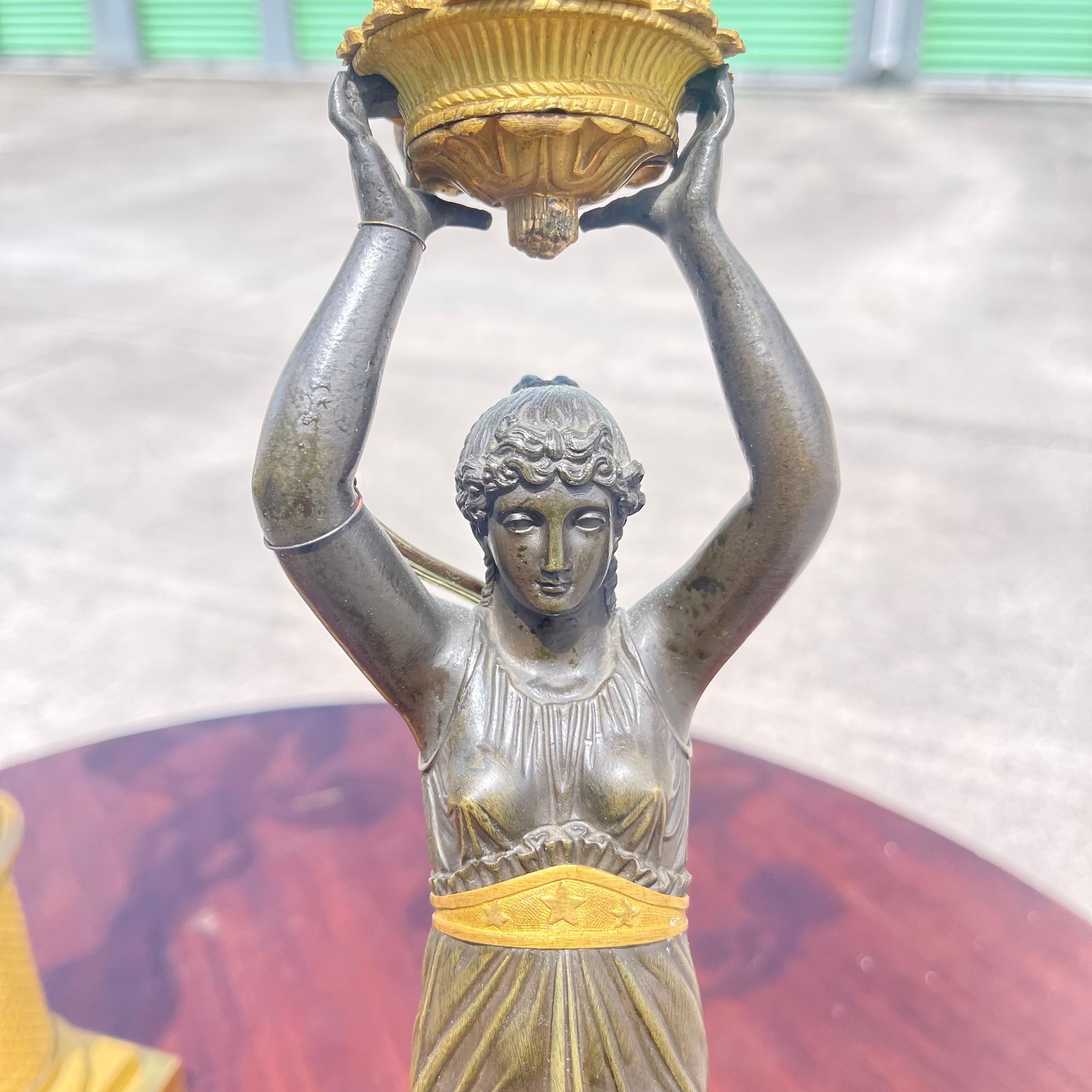 Lámparas de mesa imperio de bronce ormolu y 4 candelabros, Manner Rabiat, un par en venta 12