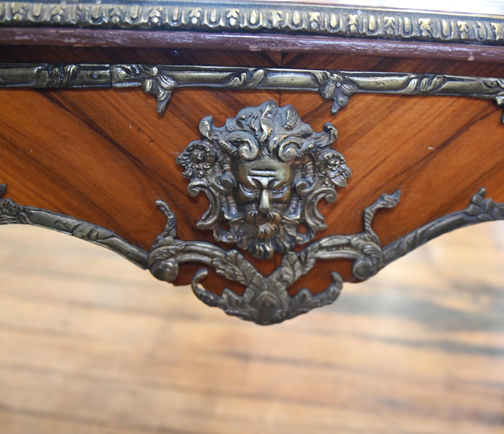 Fine quality satinwood and king wood French Empire bureau plat
With ormolu mounts on cabrio legs
Such a lovely desk, look at the quality to the casting of the ormolu mounts
Features a tooled leather writing surface
Circa 1840
Bought from a dealer on